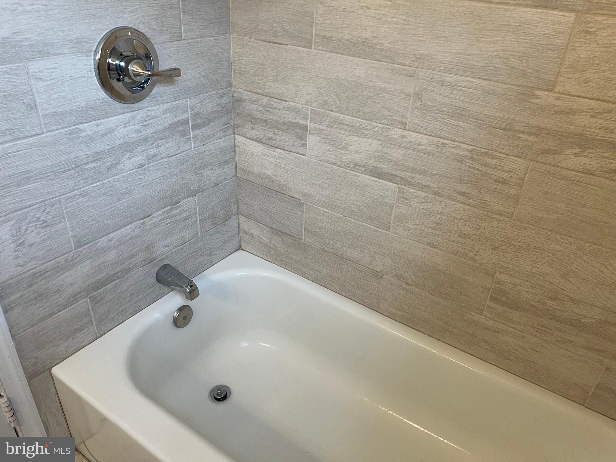 SOUTH FOUR CORNERS - Residential