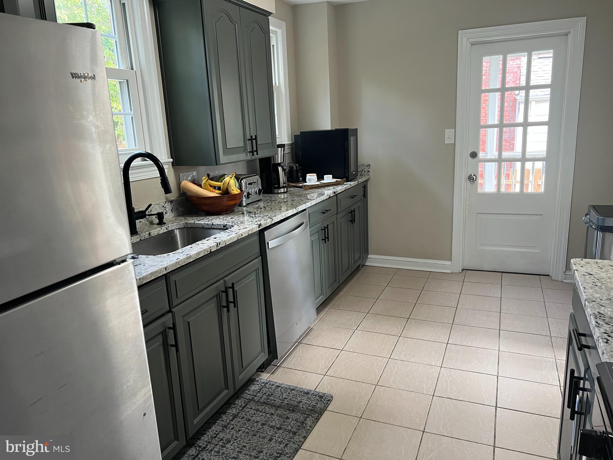 SOUTH FOUR CORNERS - Residential