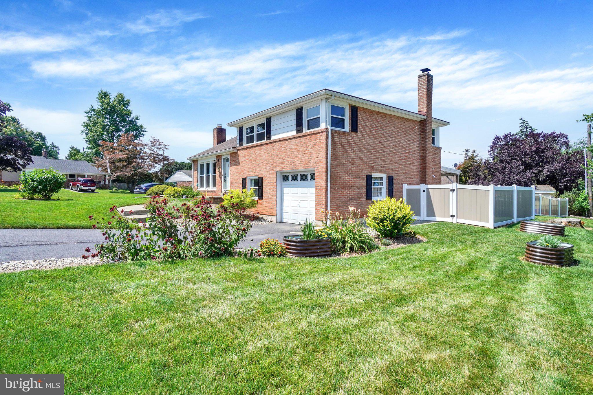 970 SUNDALE DRIVE