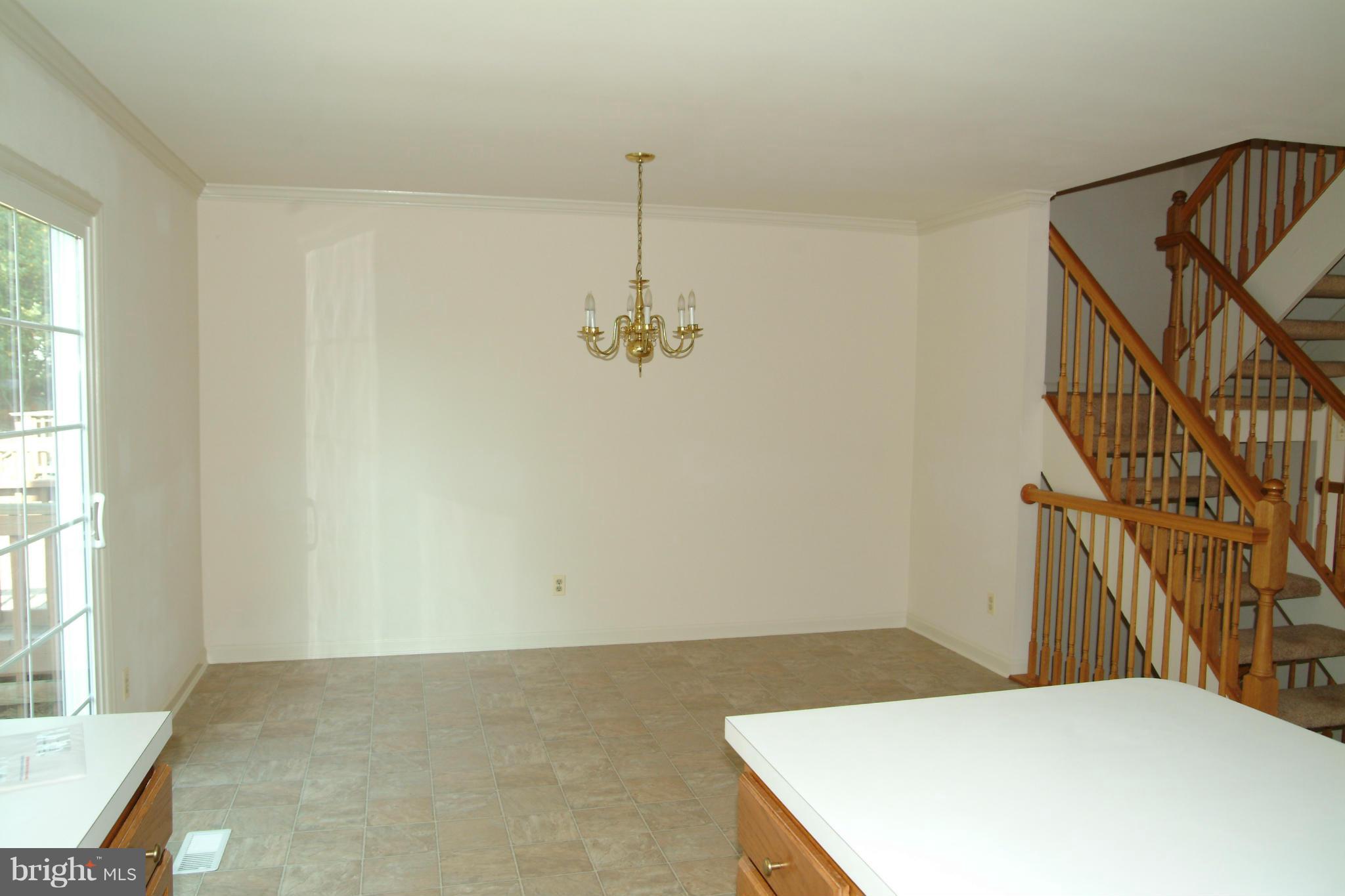 SOUTH HAMPTON - Residential Lease