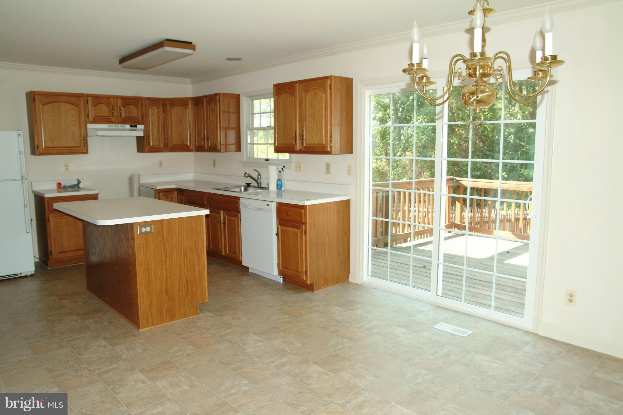 SOUTH HAMPTON - Residential Lease