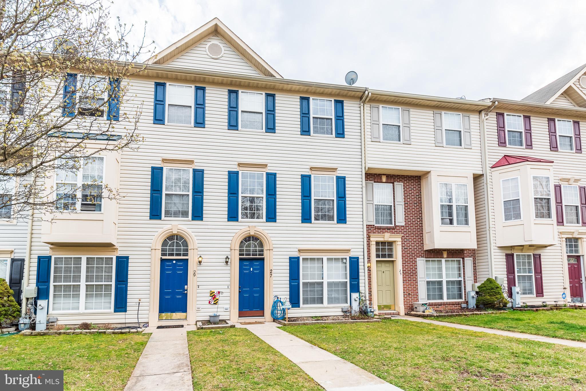 CARROLLWOOD MANOR - Residential