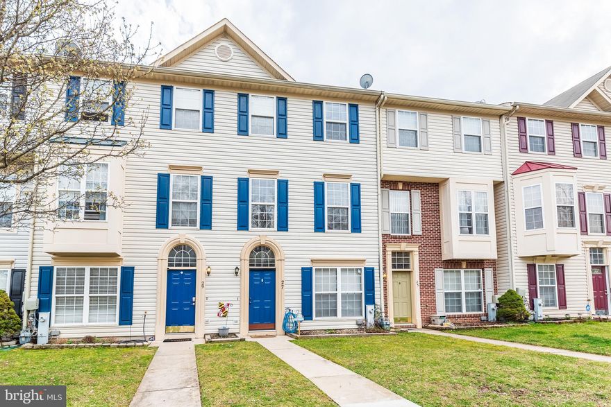 Pride of owners show throughout this well maintained home. Updated Kitchen with granite counters. Custom features include a reclaimed wood accent wall in Kitchen/Dining area and beautiful stone accents around lower level Family Room Gas Fireplace and Breakfast Bar. Lower Entry Level has Family room with gas Fireplace, Den/office area(currently used for storage), and a full bath.  Main Level features large eat in Kitchen with  center island, breakfast bar, tile flooring, access to Deck, and a Huge Living Room with Hardwood Floors. Third Level  has 3 spacious bedrooms and a Full Bath.  Fenced rear yard with storage shed. CHECK OUT VIDEO TOUR, CLICK ON VIDEO ICON.