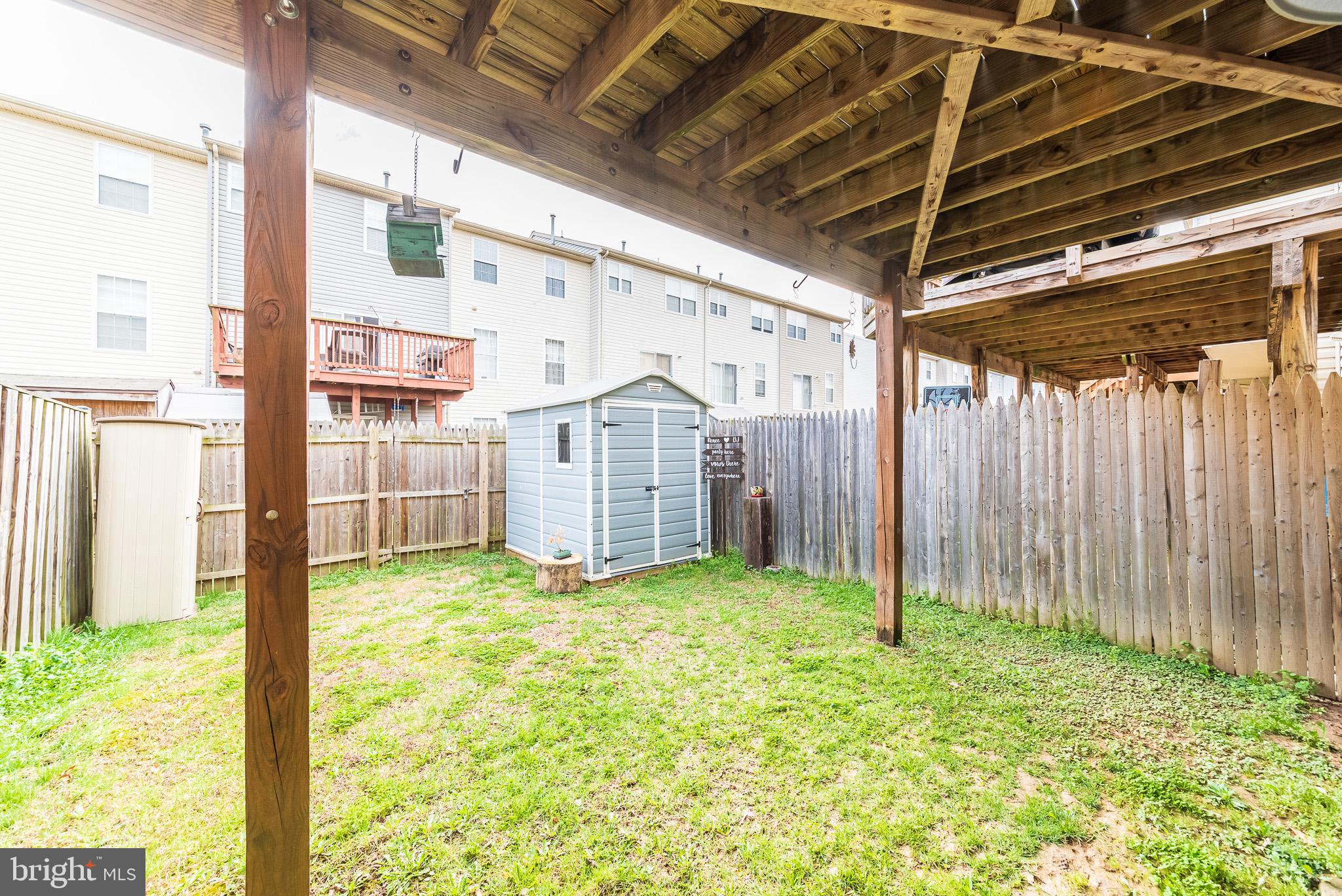 CARROLLWOOD MANOR - Residential