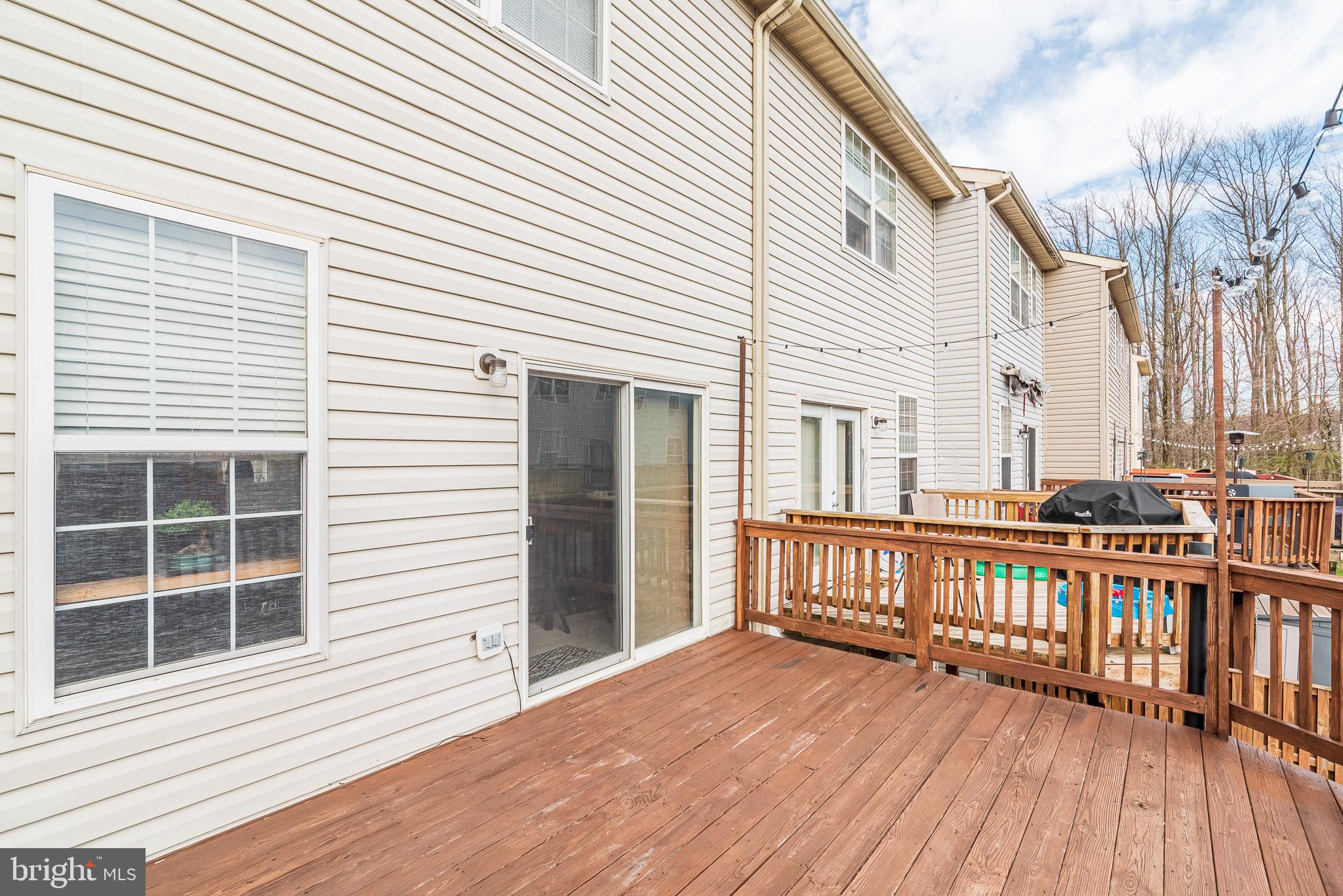 CARROLLWOOD MANOR - Residential