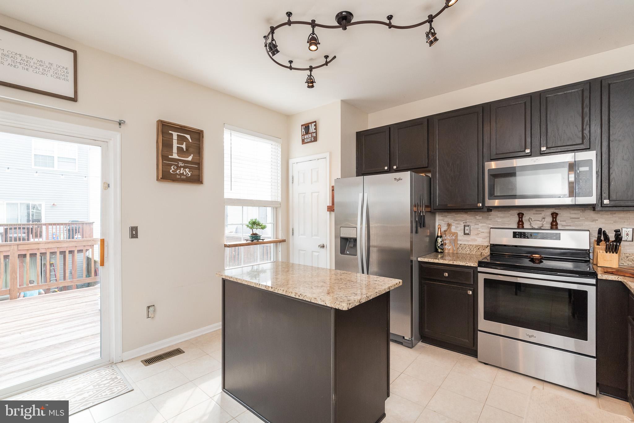 CARROLLWOOD MANOR - Residential