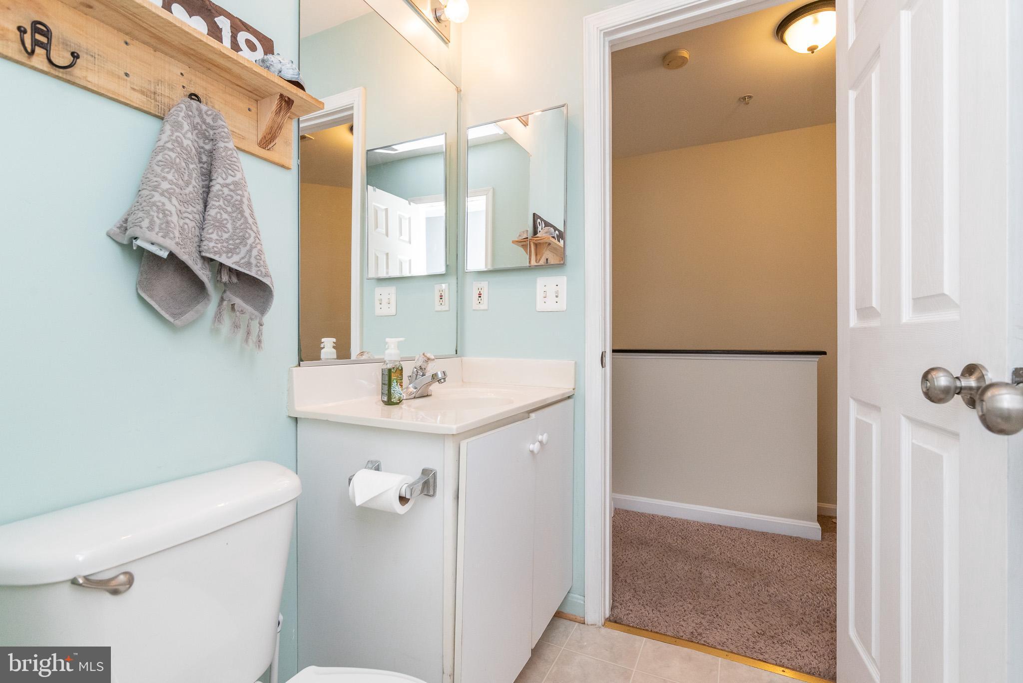 CARROLLWOOD MANOR - Residential