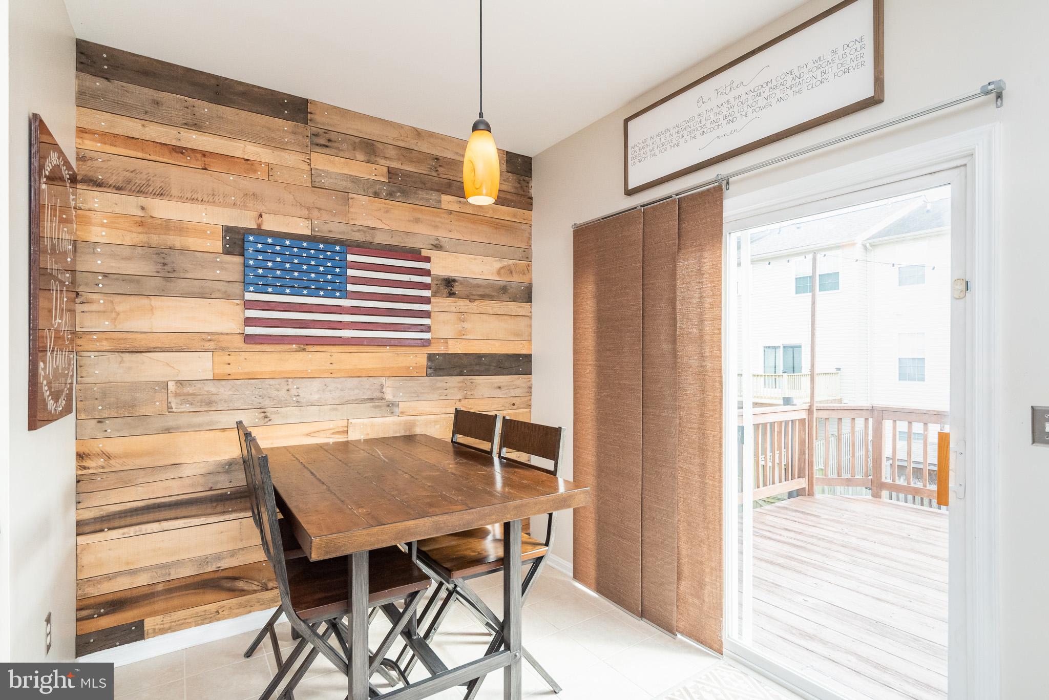 CARROLLWOOD MANOR - Residential