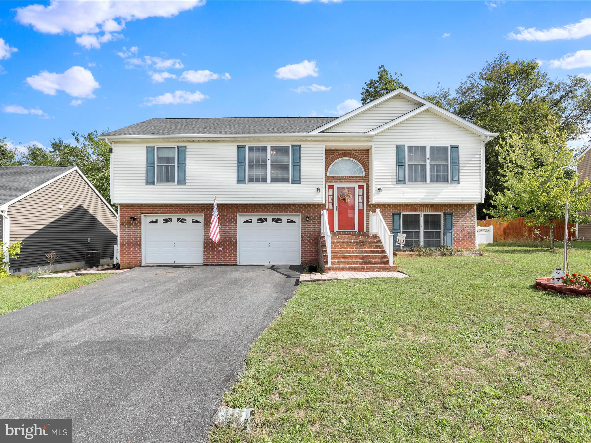 CRESTFIELD - Residential