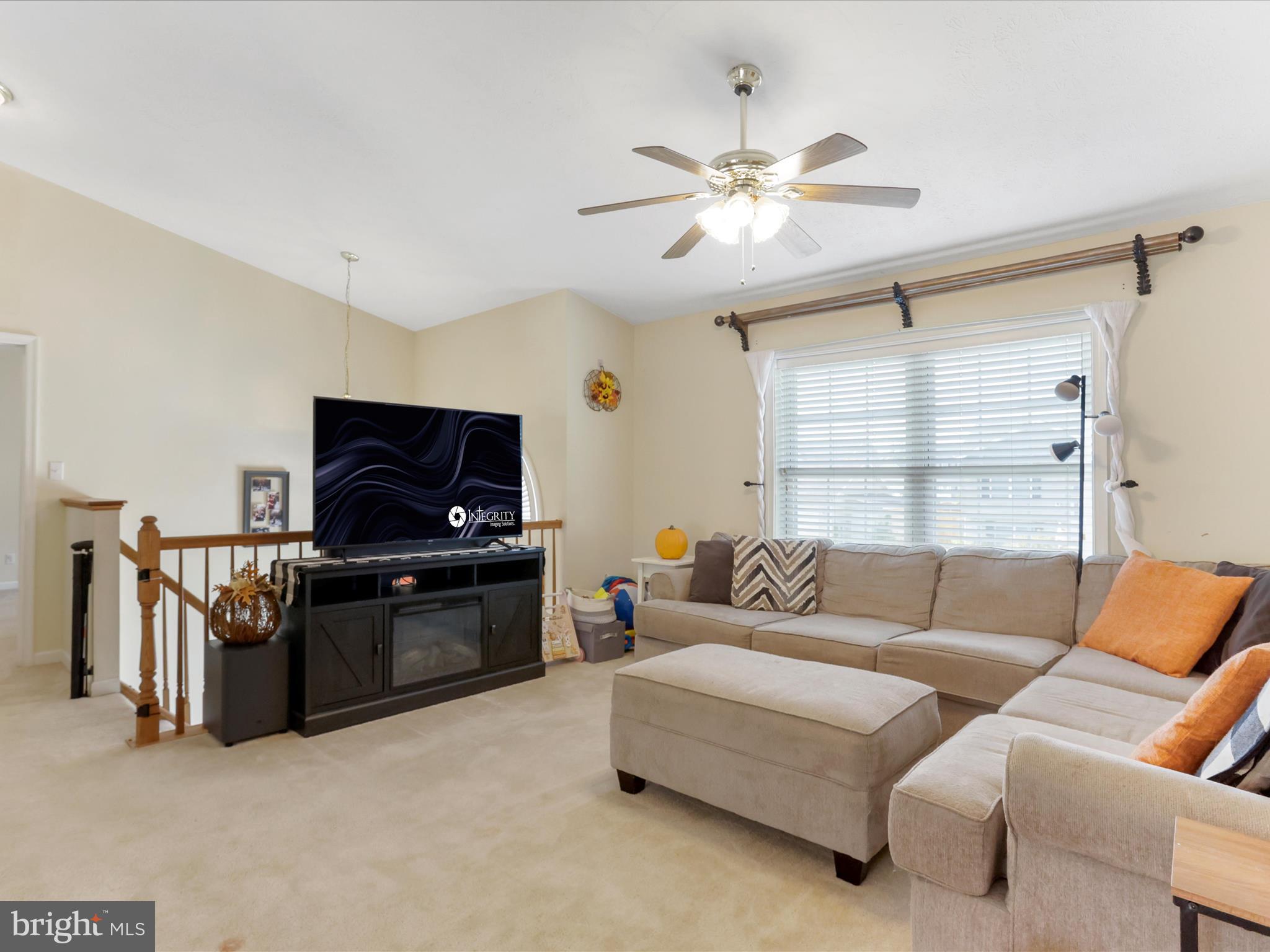 CRESTFIELD - Residential