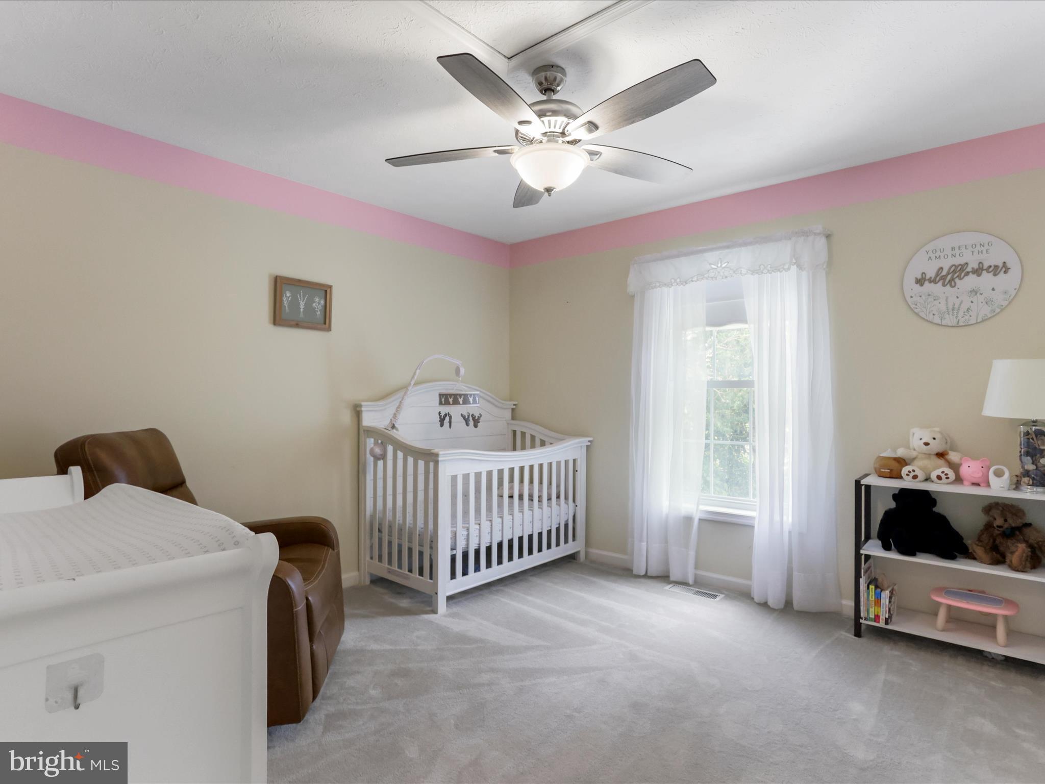 CRESTFIELD - Residential