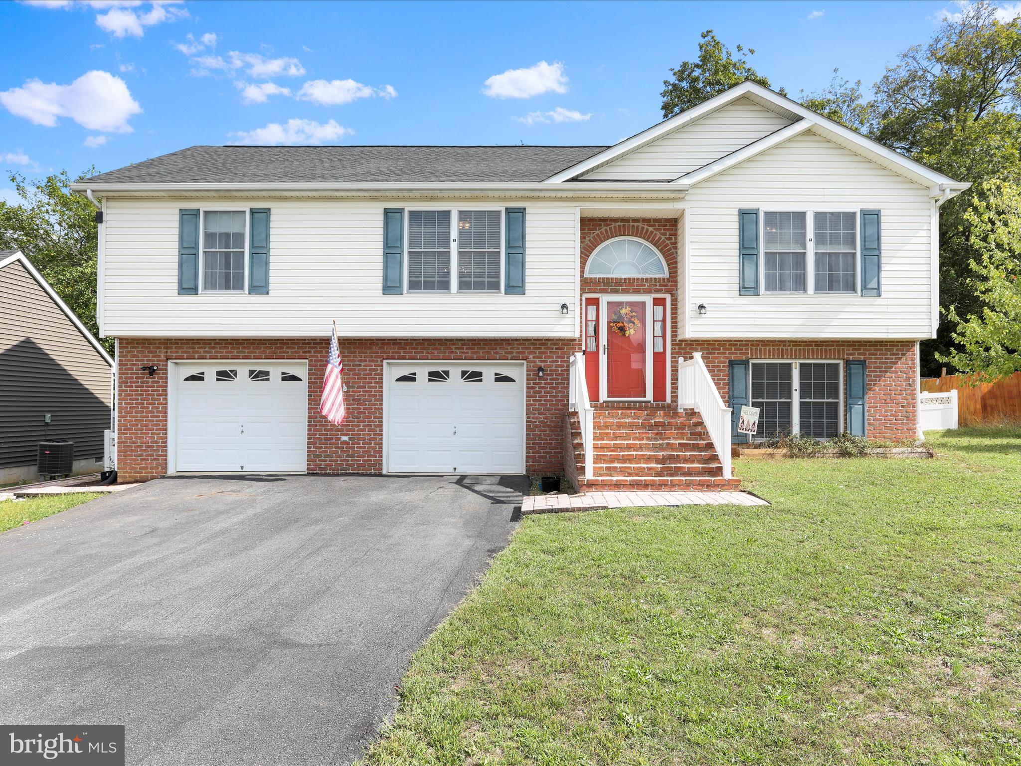 CRESTFIELD - Residential