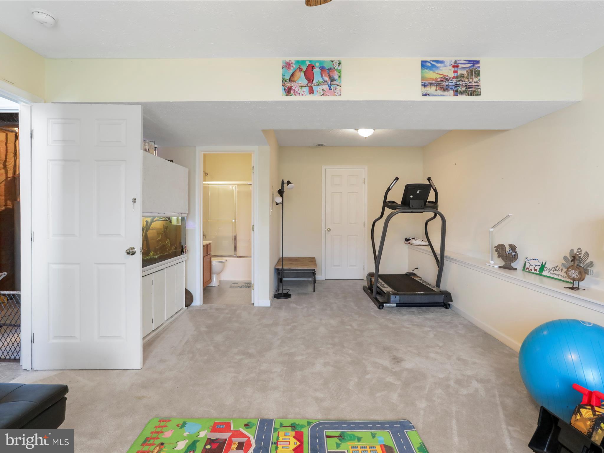 CRESTFIELD - Residential