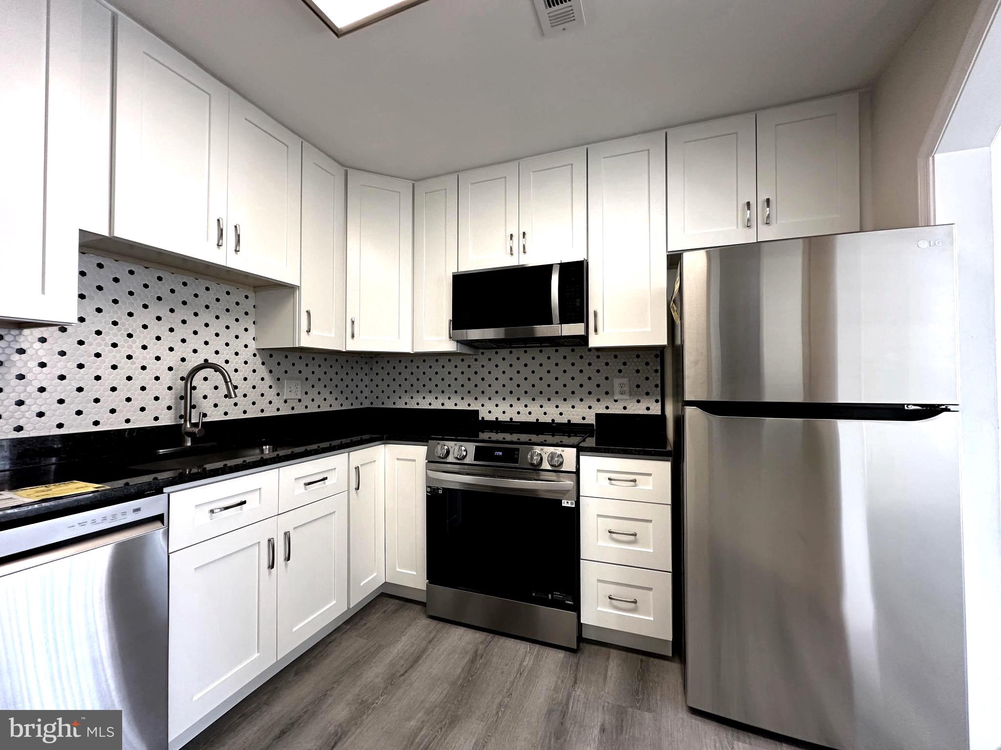 CRESTWOOD VILLAGE - Residential