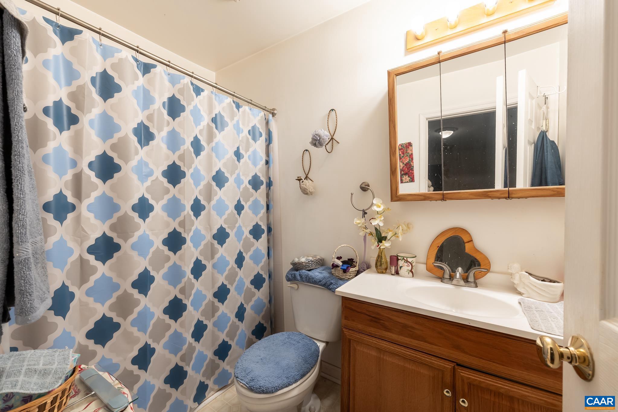 KNOLLWOOD - Residential