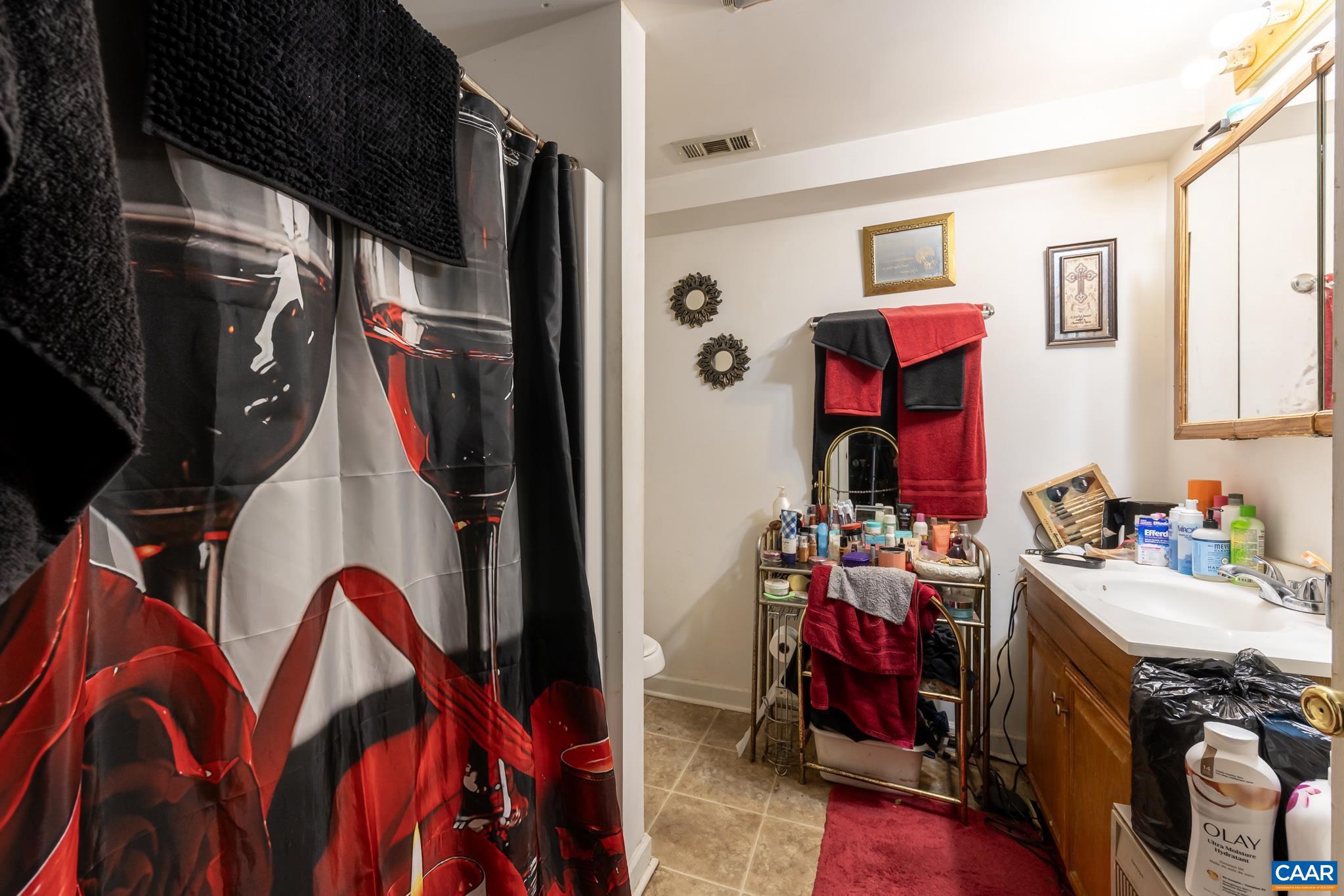 KNOLLWOOD - Residential