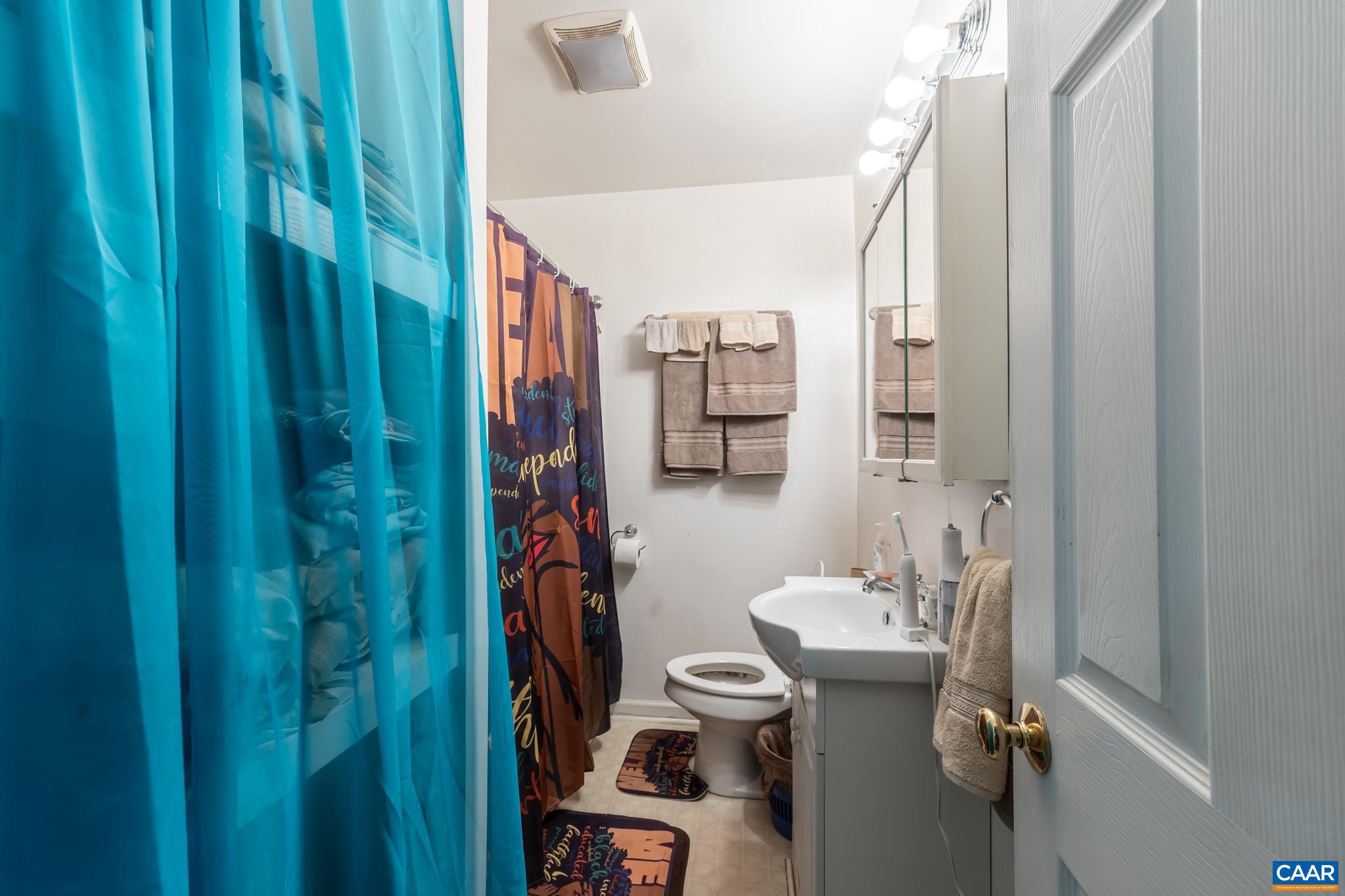 KNOLLWOOD - Residential