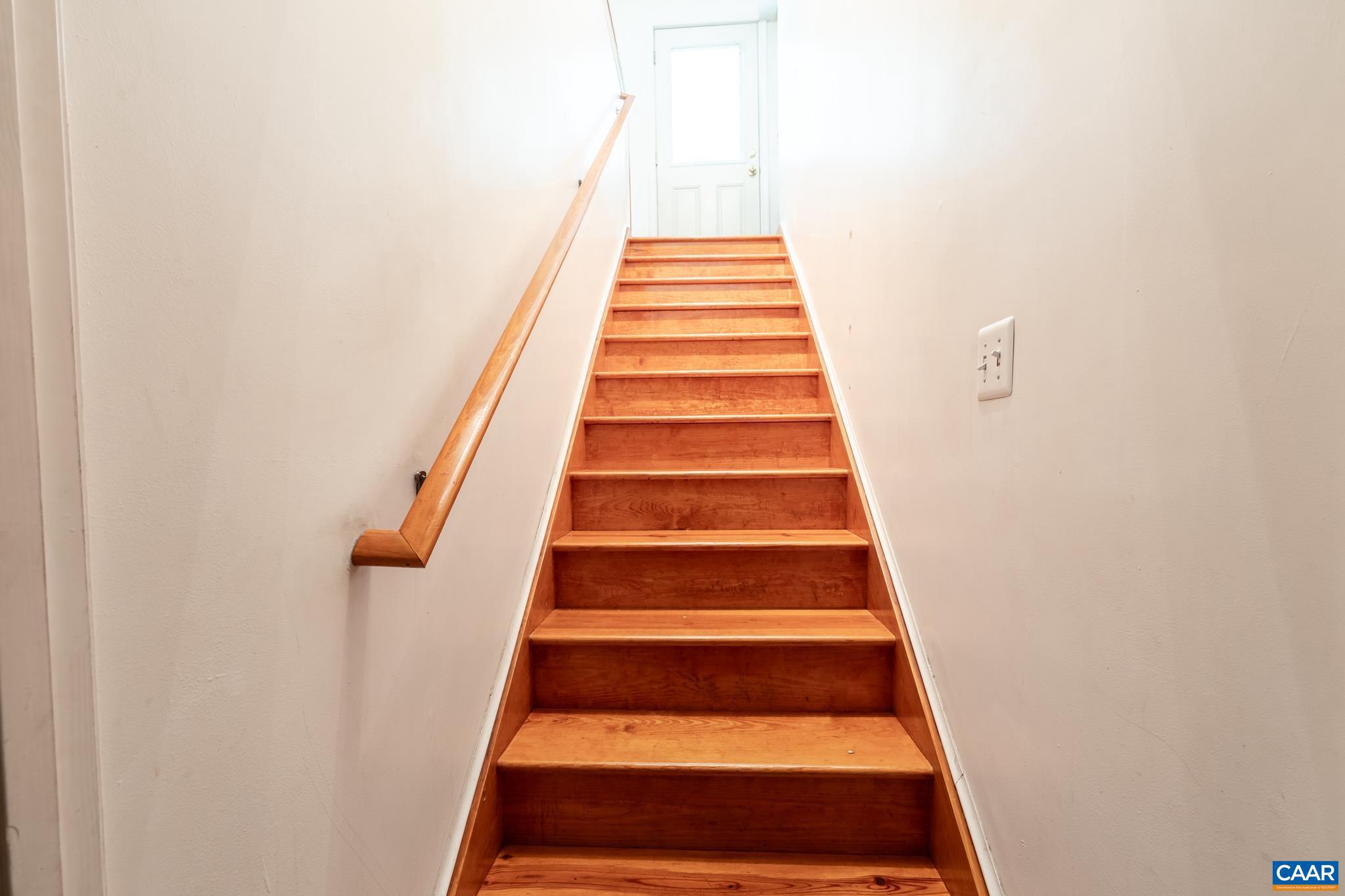 KNOLLWOOD - Residential