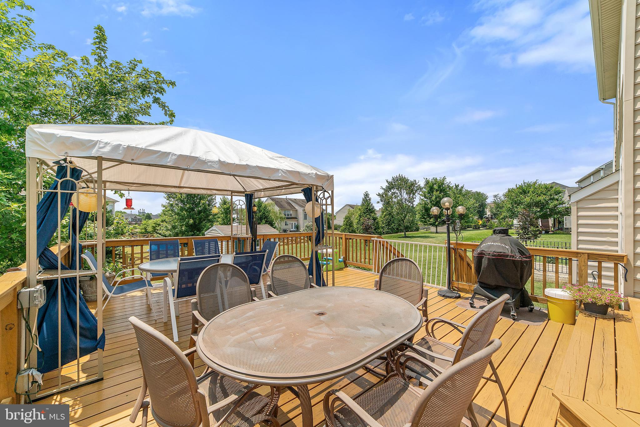 MADISON GROVE - Residential