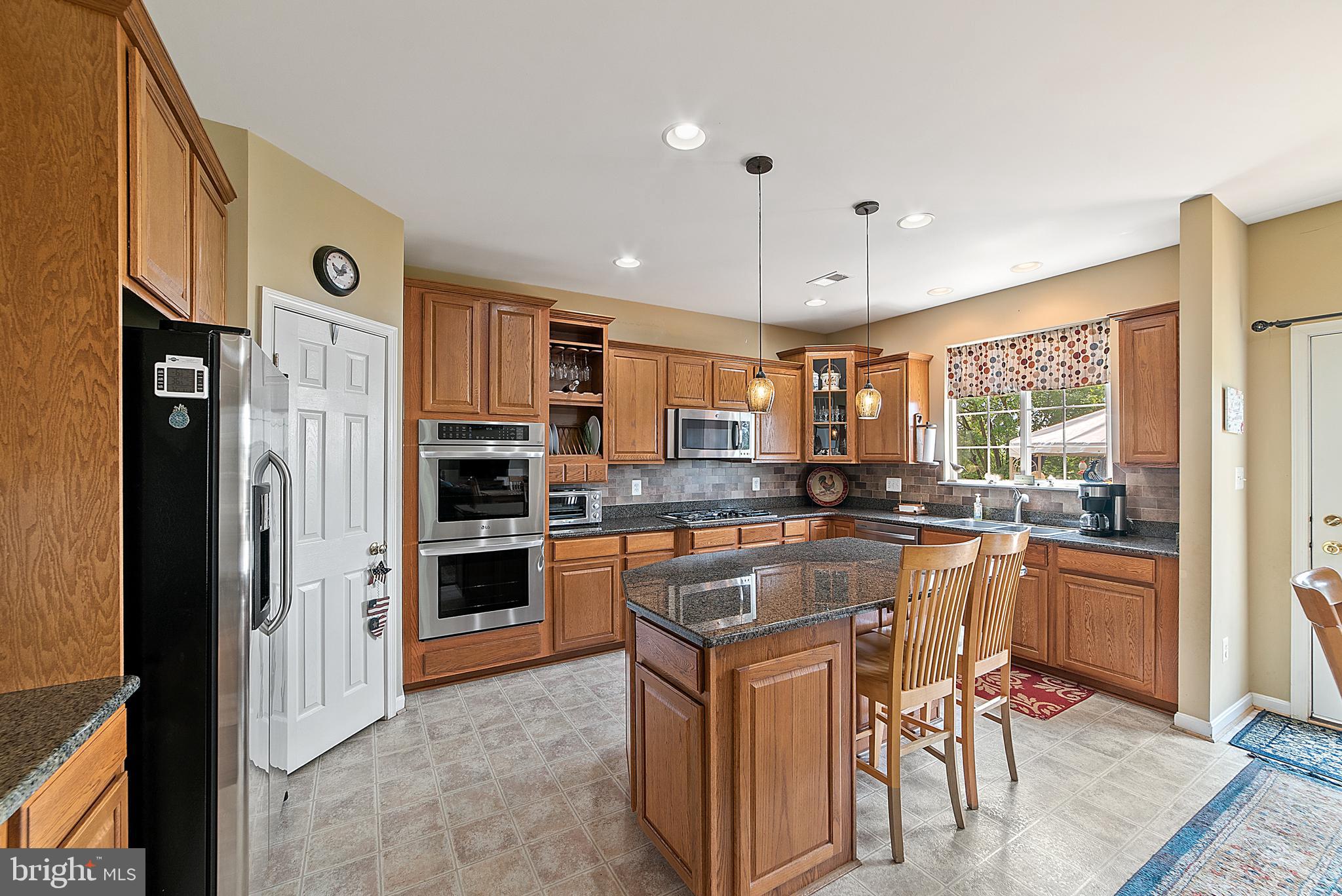 MADISON GROVE - Residential