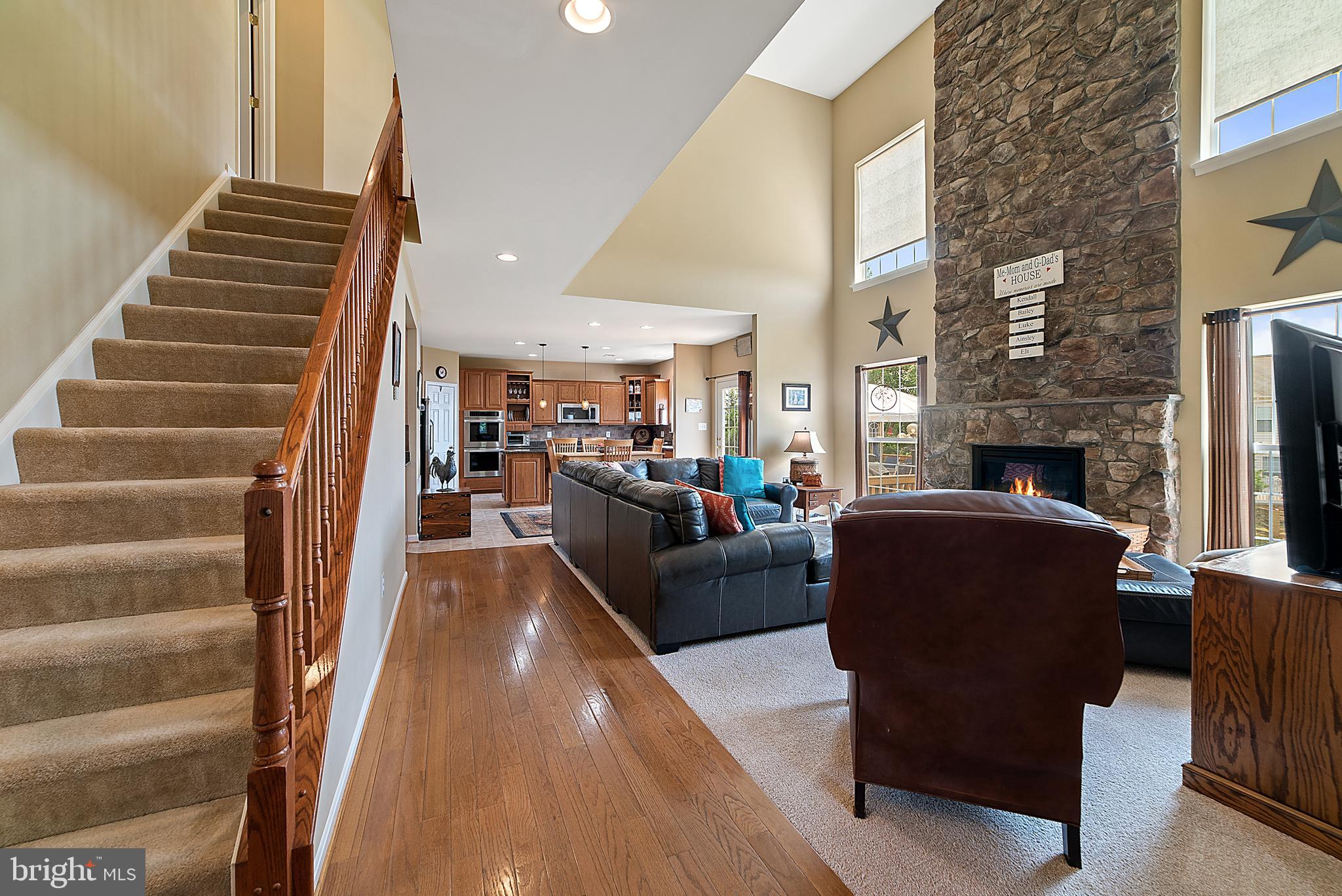 MADISON GROVE - Residential