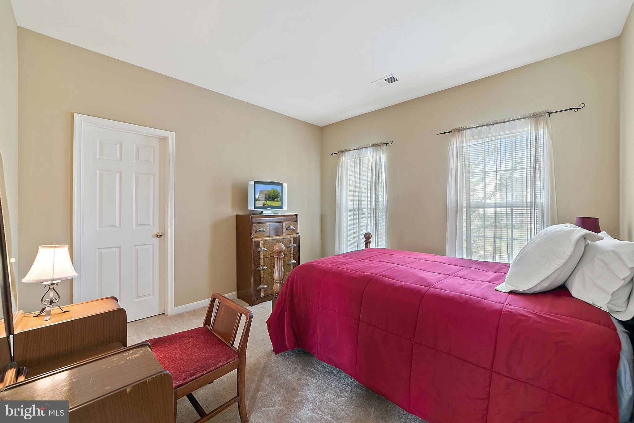 MADISON GROVE - Residential