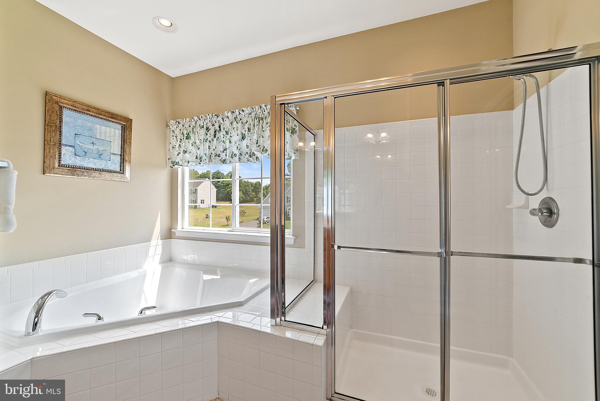 MADISON GROVE - Residential