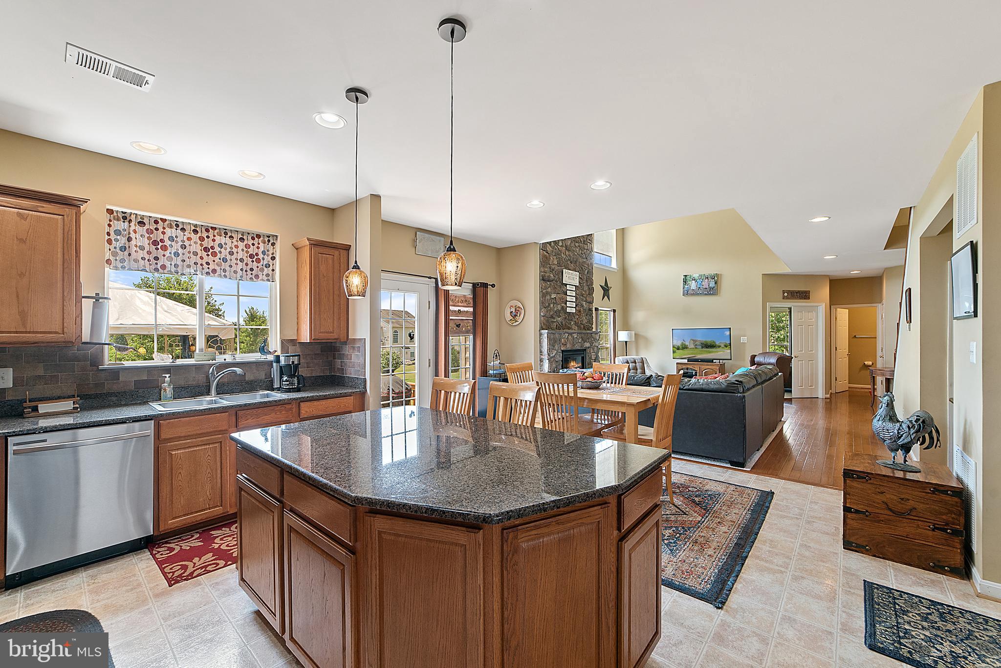 MADISON GROVE - Residential