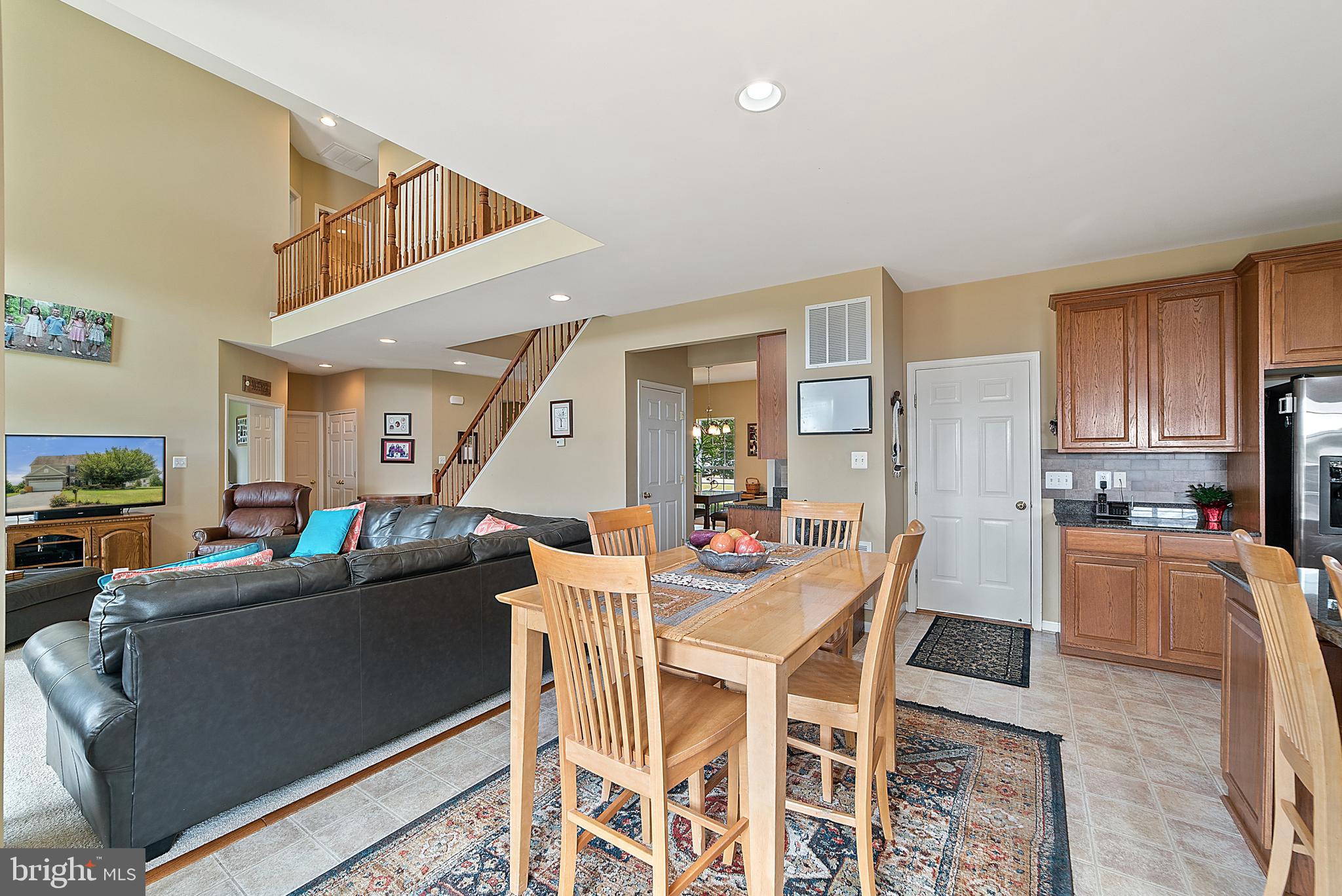 MADISON GROVE - Residential