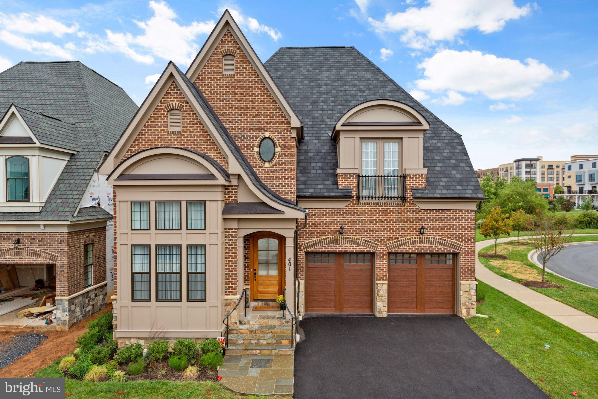 CROWN FARM - Residential