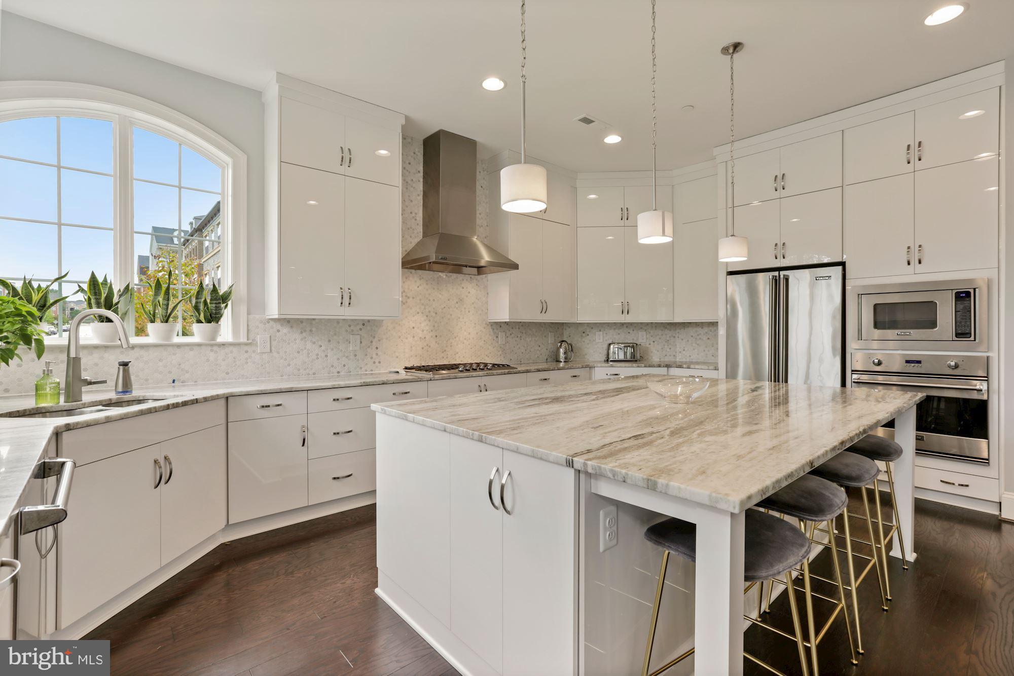 CROWN FARM - Residential