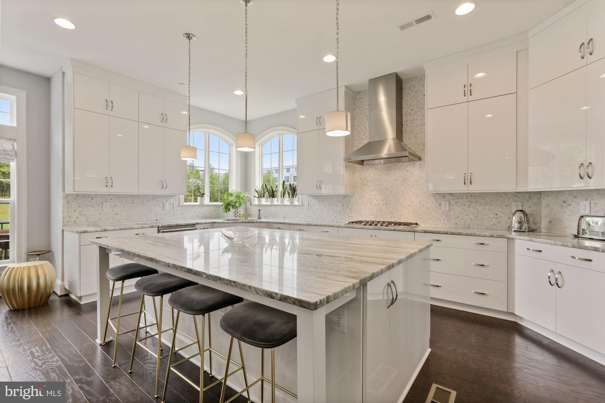 CROWN FARM - Residential