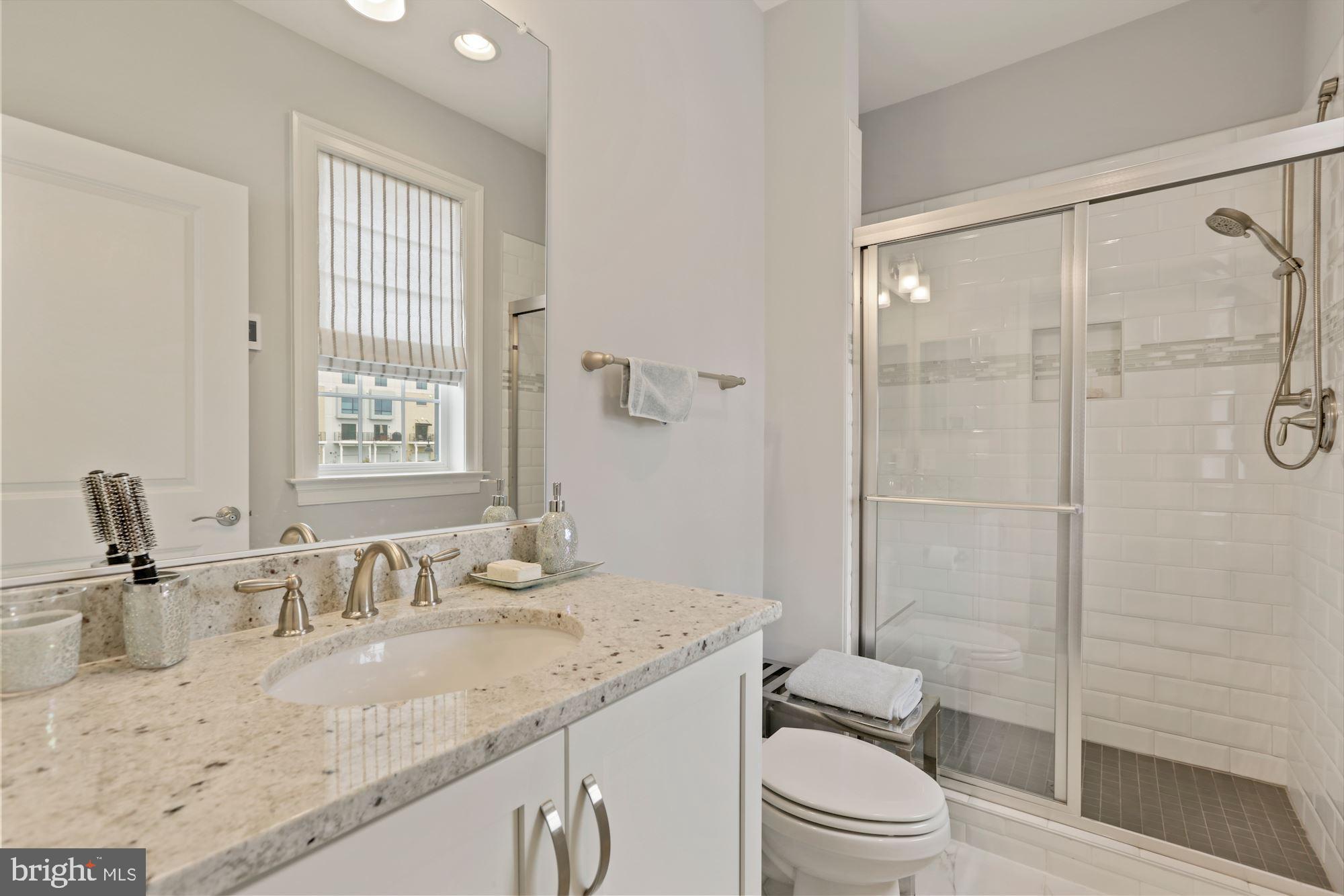 CROWN FARM - Residential