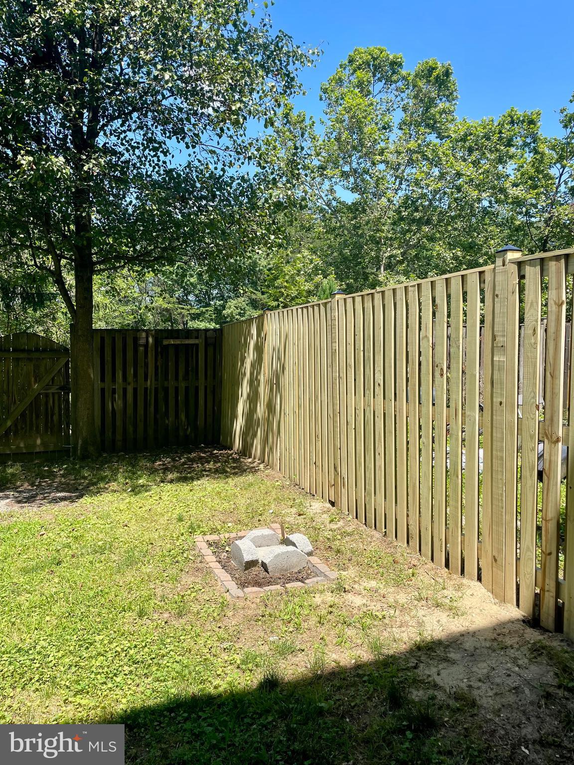 HAYFIELD VIEW - Residential Lease