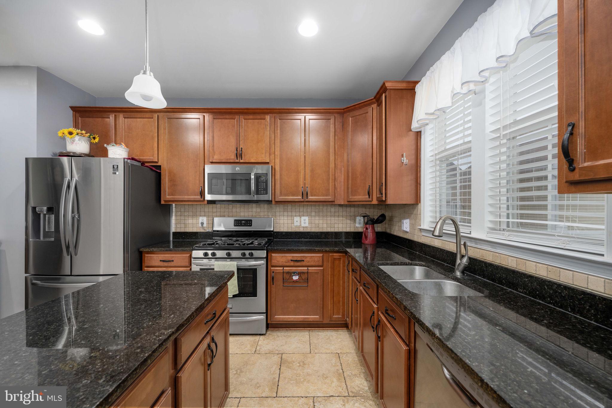 LADYSMITH VILLAGE - Residential