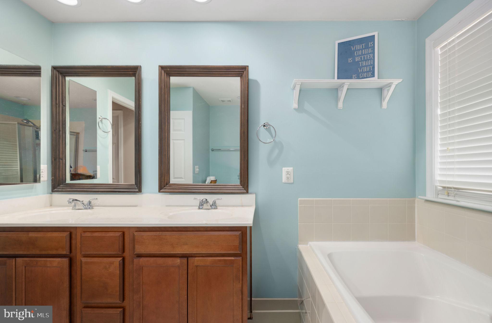 LADYSMITH VILLAGE - Residential