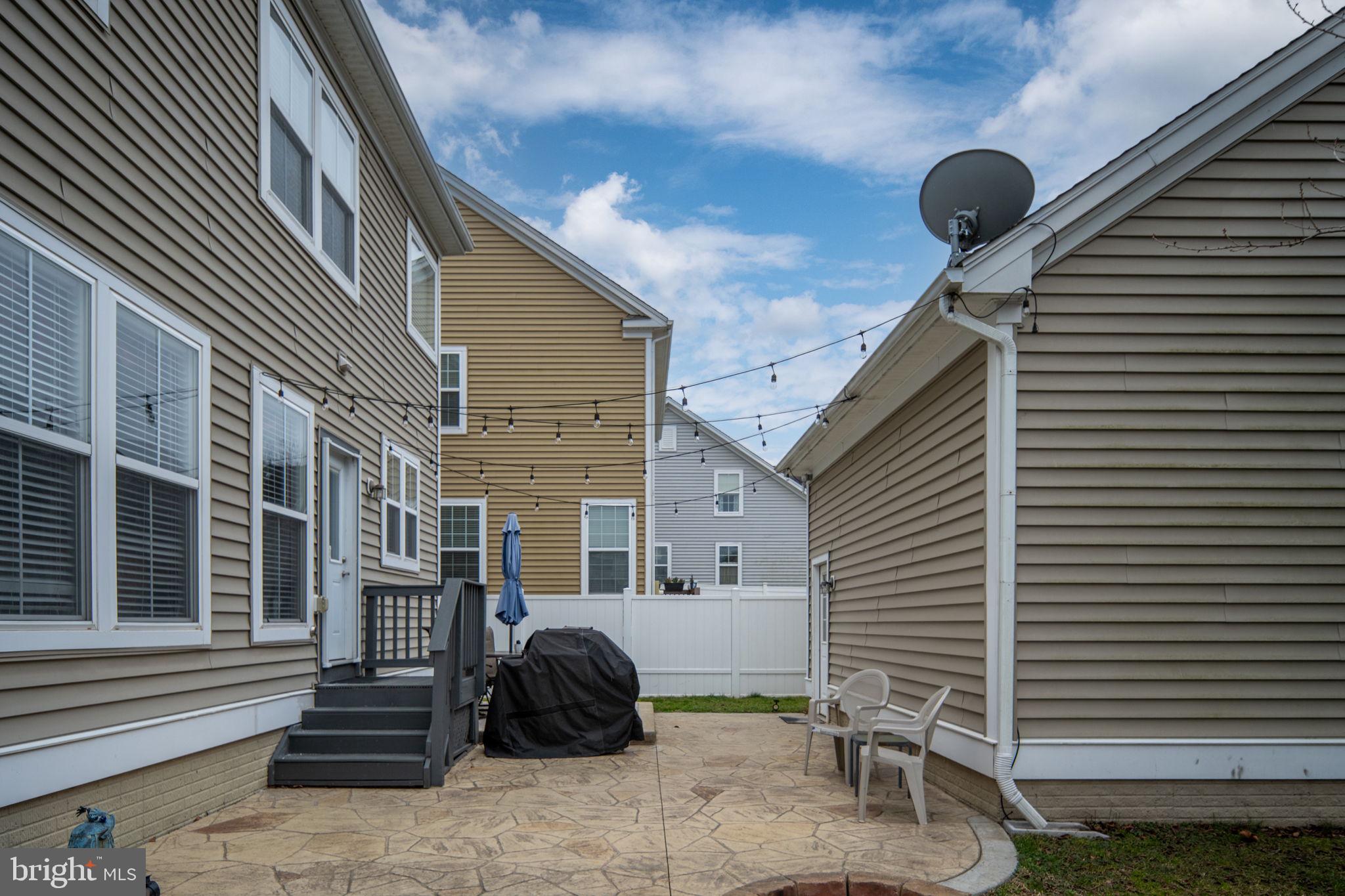 LADYSMITH VILLAGE - Residential