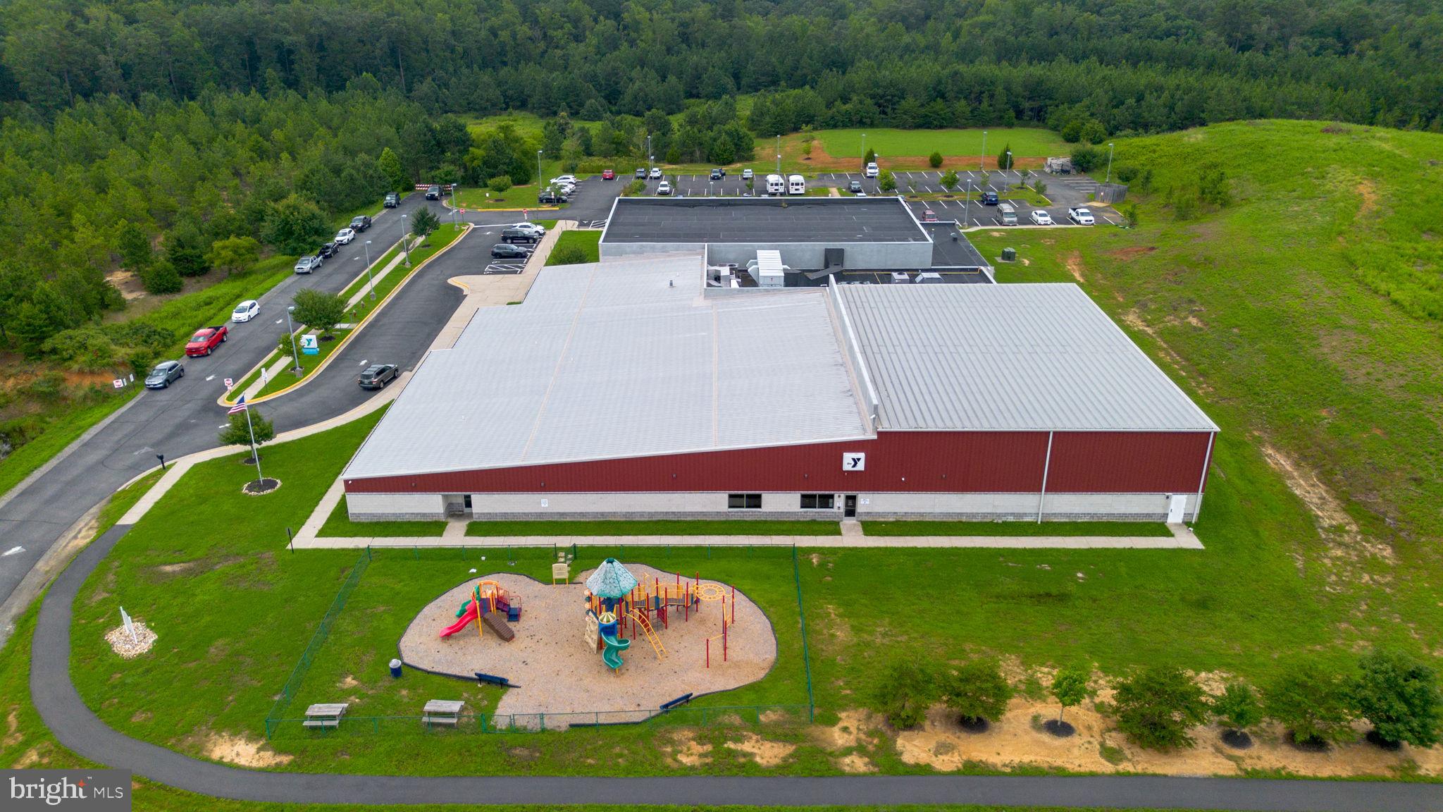 LADYSMITH VILLAGE - Residential