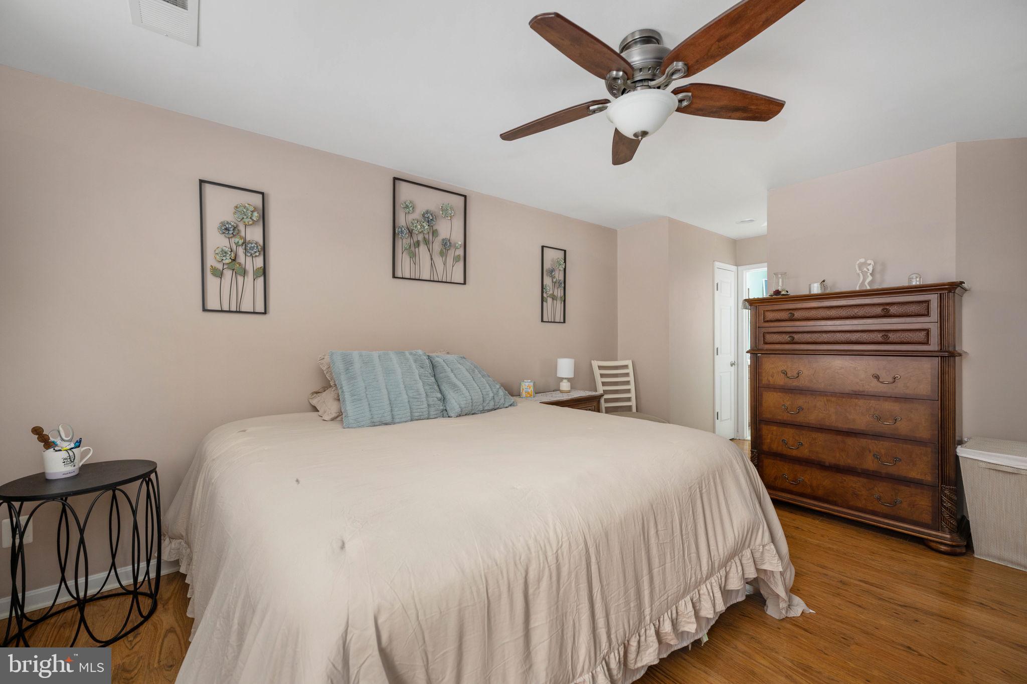 LADYSMITH VILLAGE - Residential