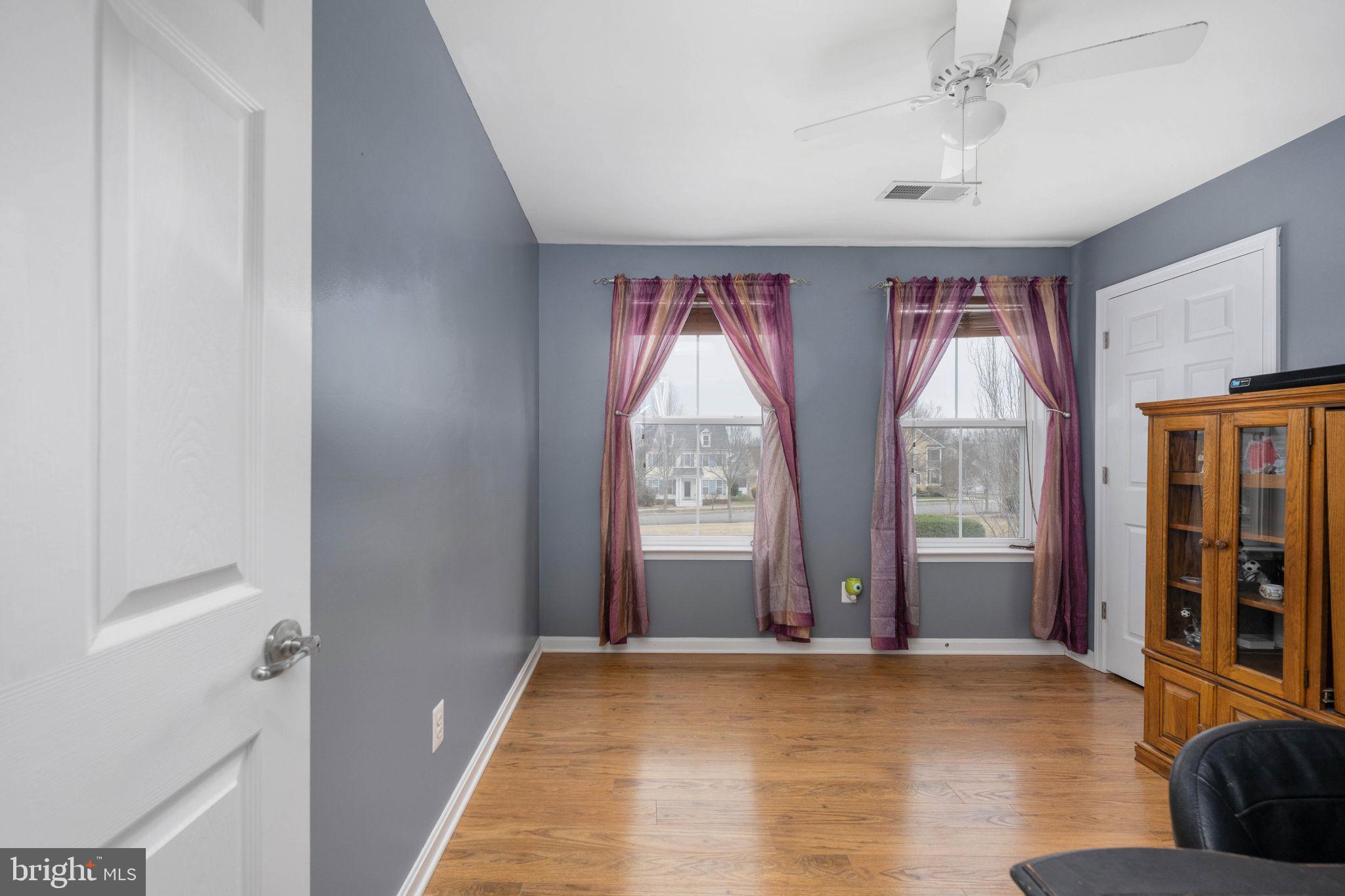 LADYSMITH VILLAGE - Residential