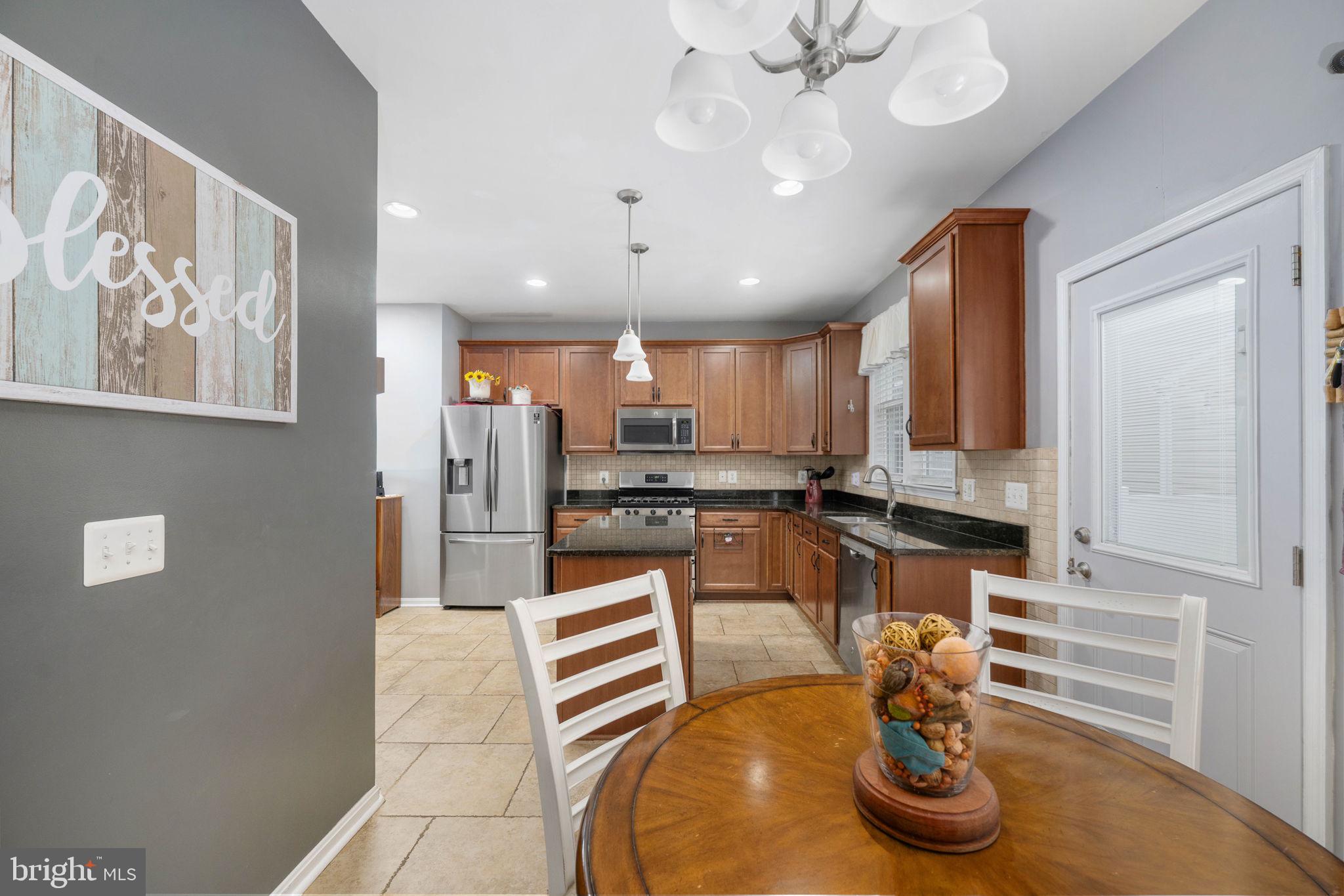 LADYSMITH VILLAGE - Residential