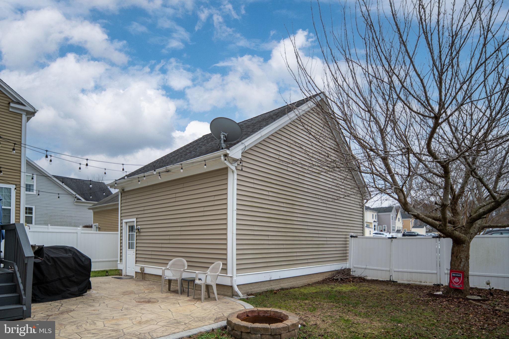 LADYSMITH VILLAGE - Residential