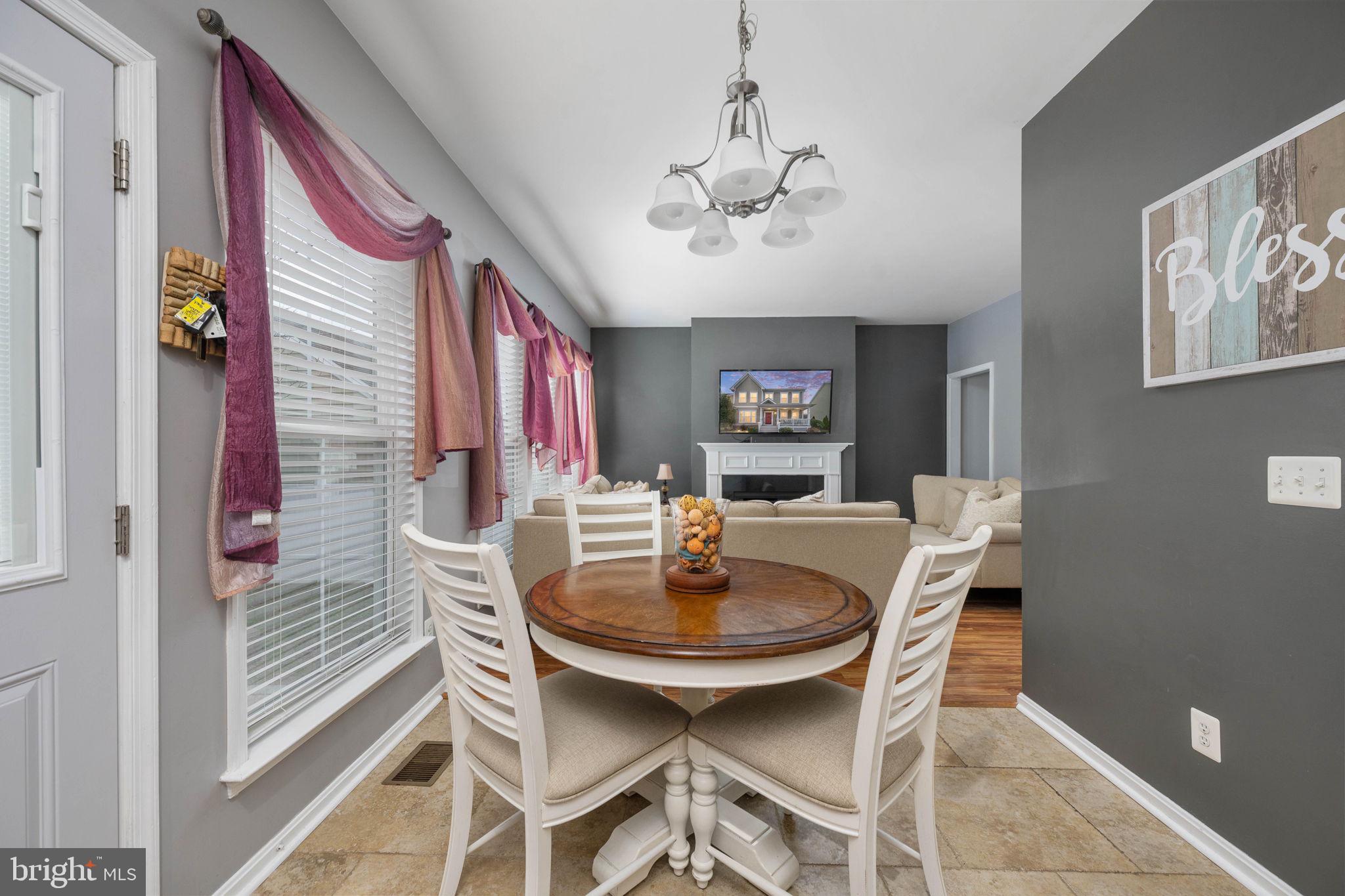 LADYSMITH VILLAGE - Residential