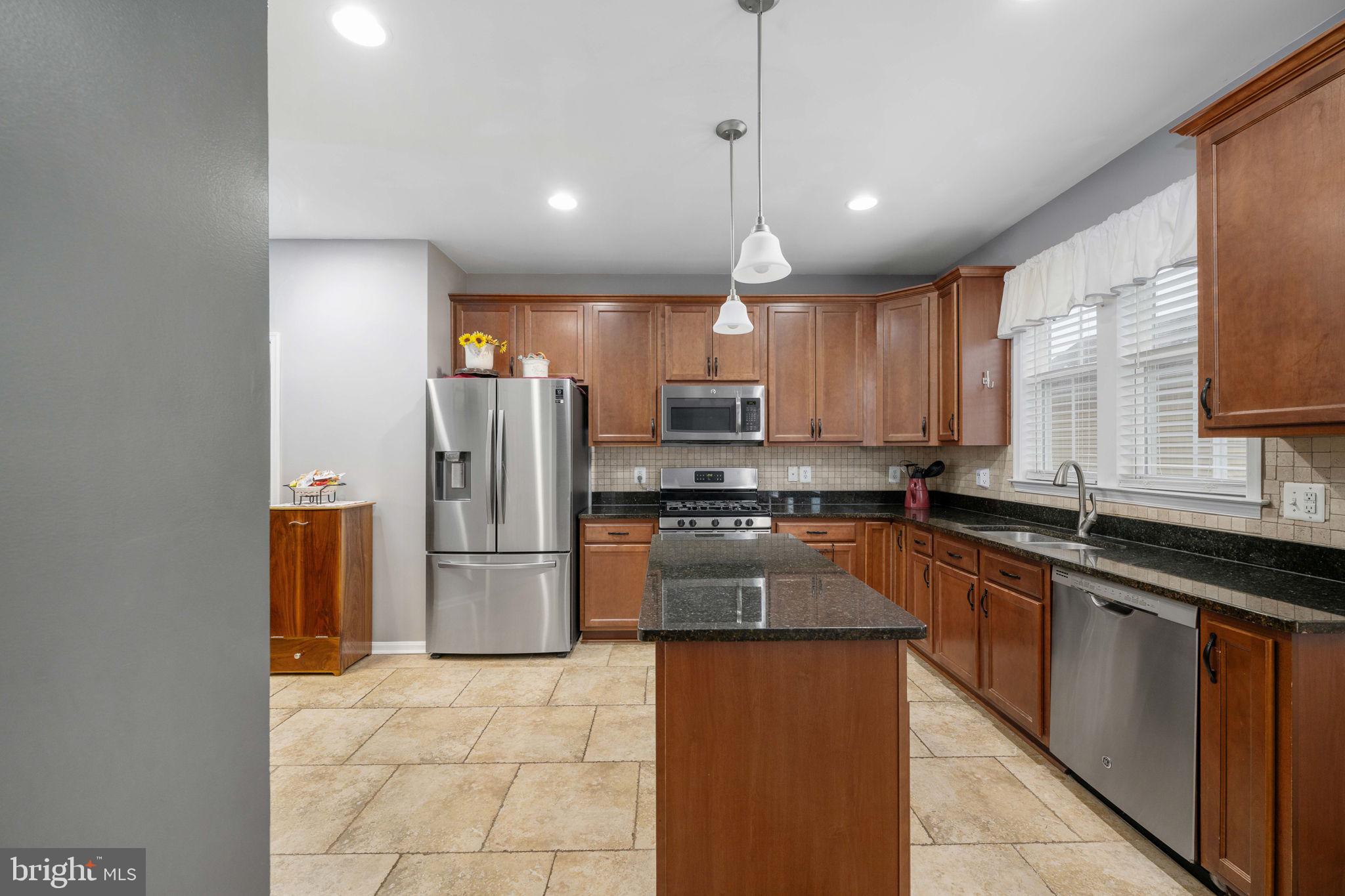 LADYSMITH VILLAGE - Residential