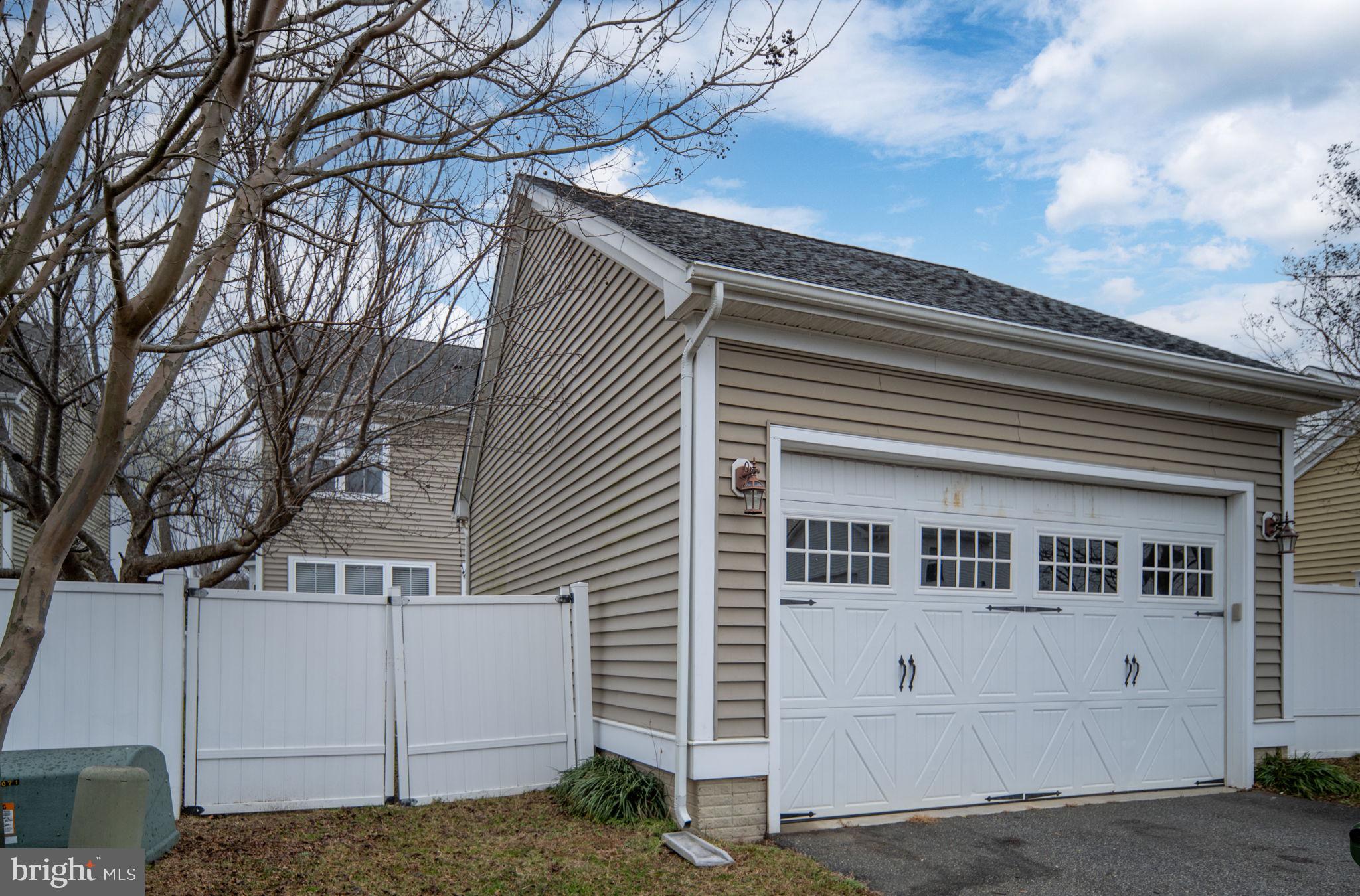 LADYSMITH VILLAGE - Residential