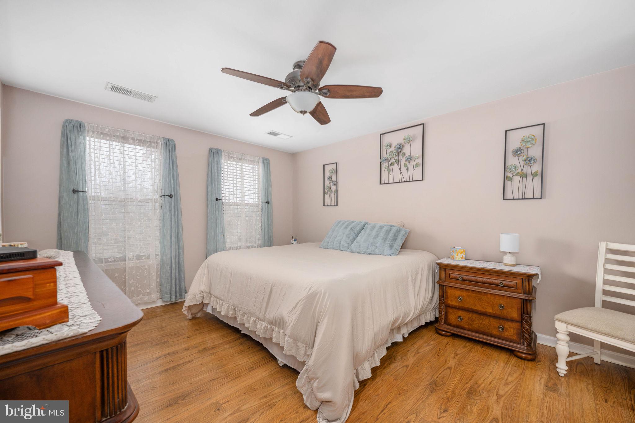 LADYSMITH VILLAGE - Residential