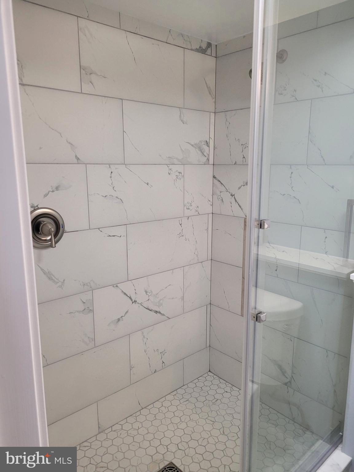 ROCKY RUN - Residential Lease