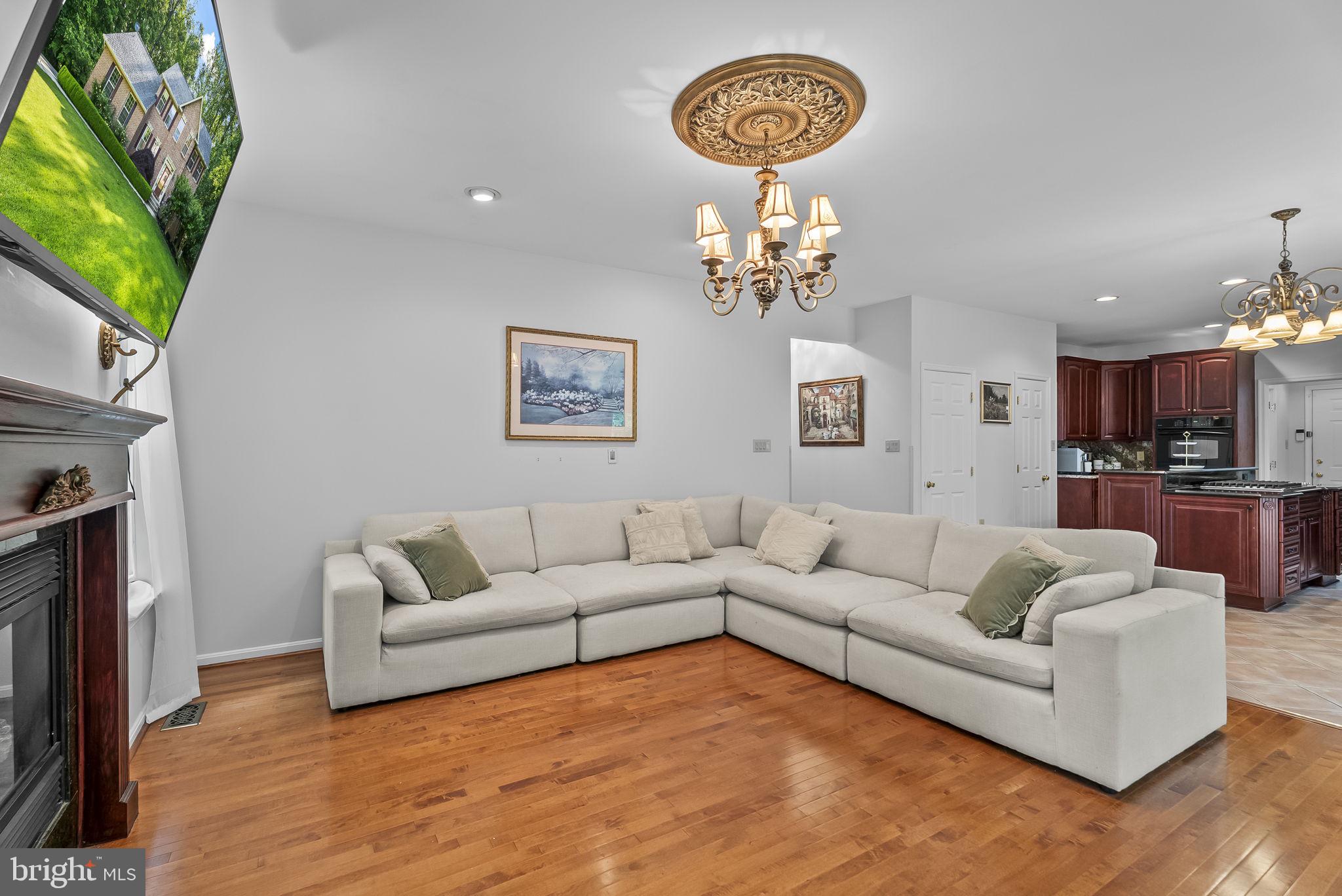 BARAKAT COURT - Residential