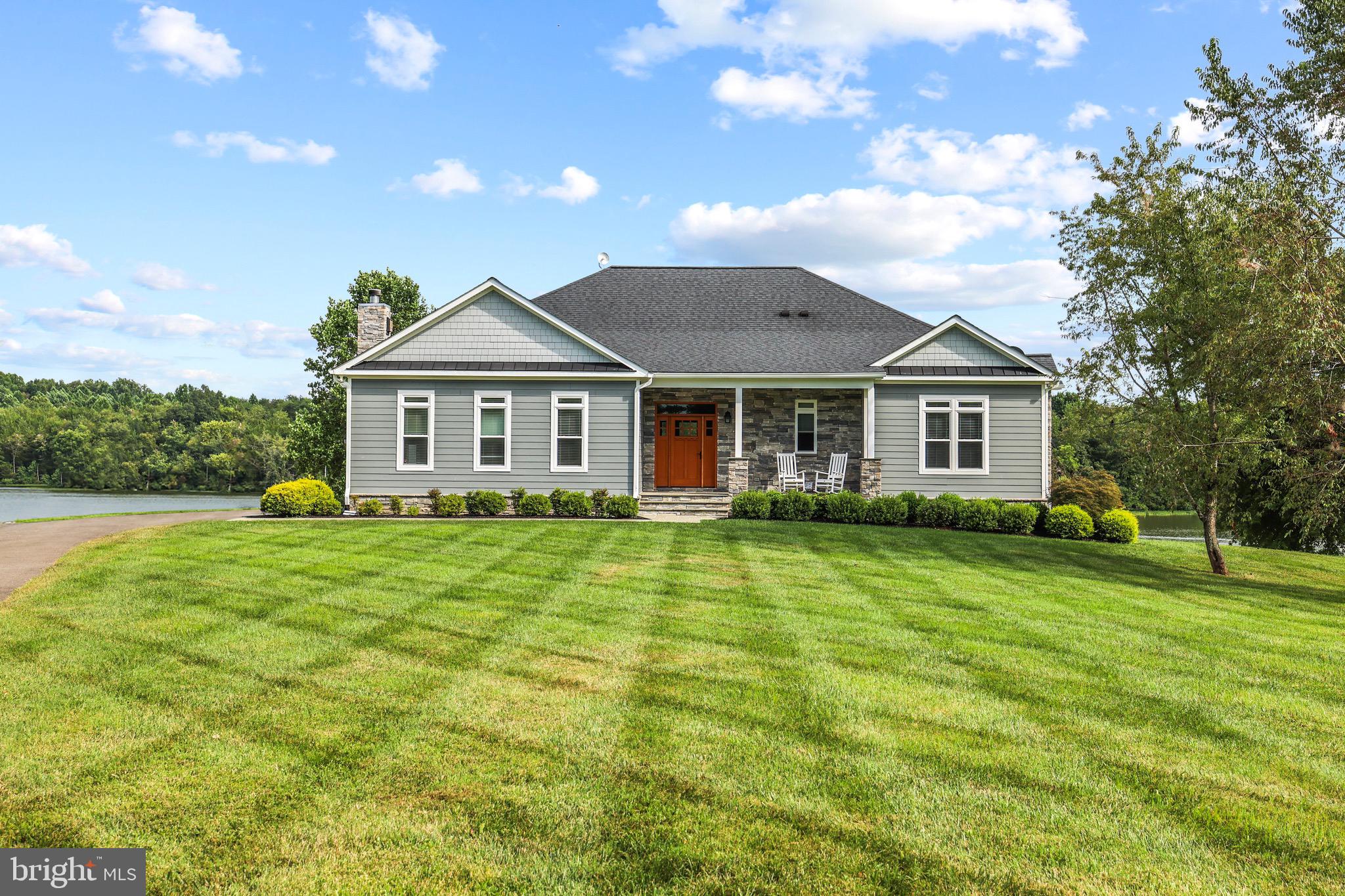 THALIA SHORES - Residential