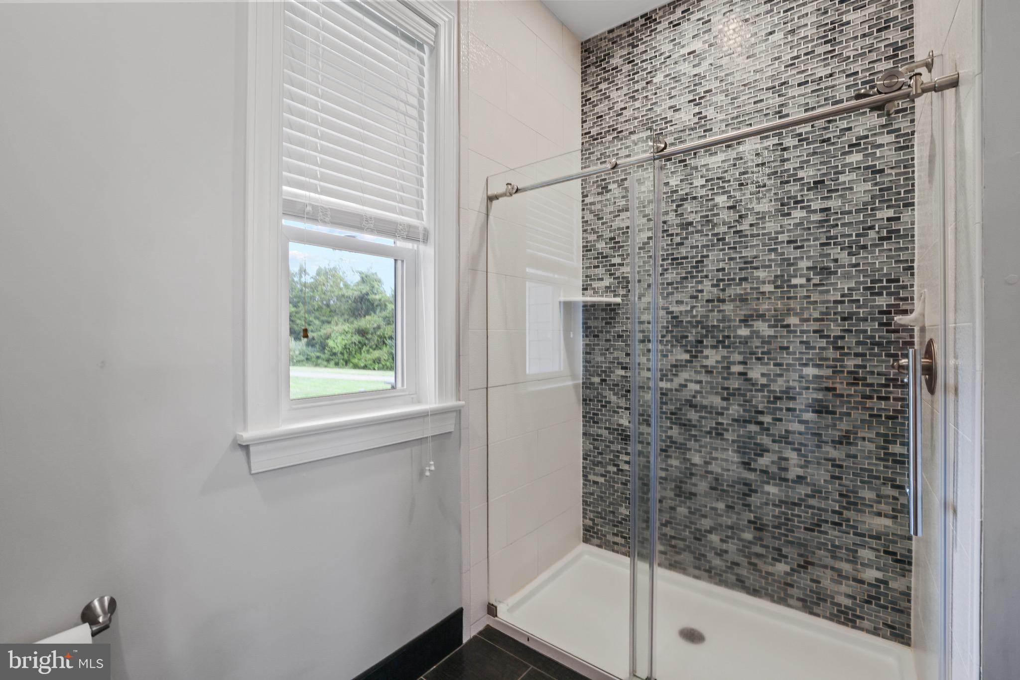 THALIA SHORES - Residential